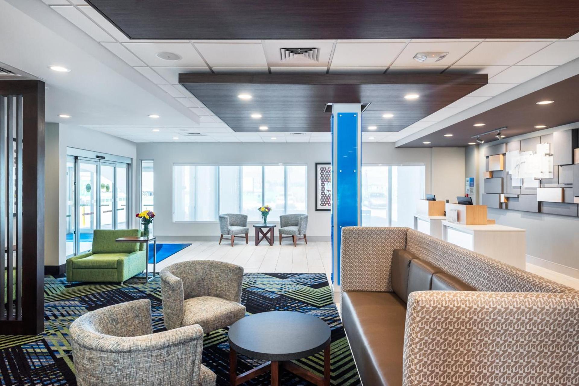 Holiday Inn Express & Suites - Punta Gorda by IHG photo 11