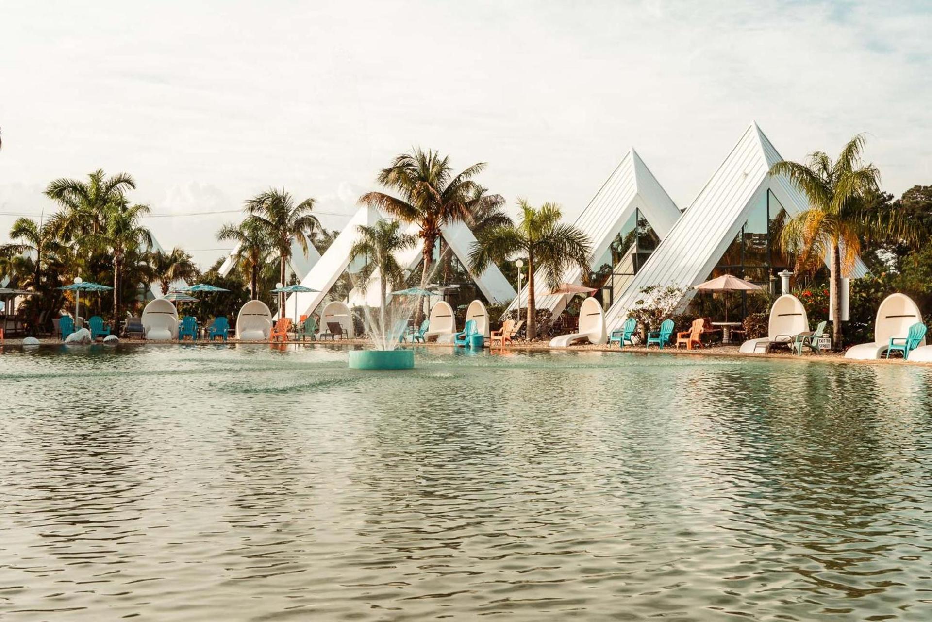 Pyramids in Florida photo 2