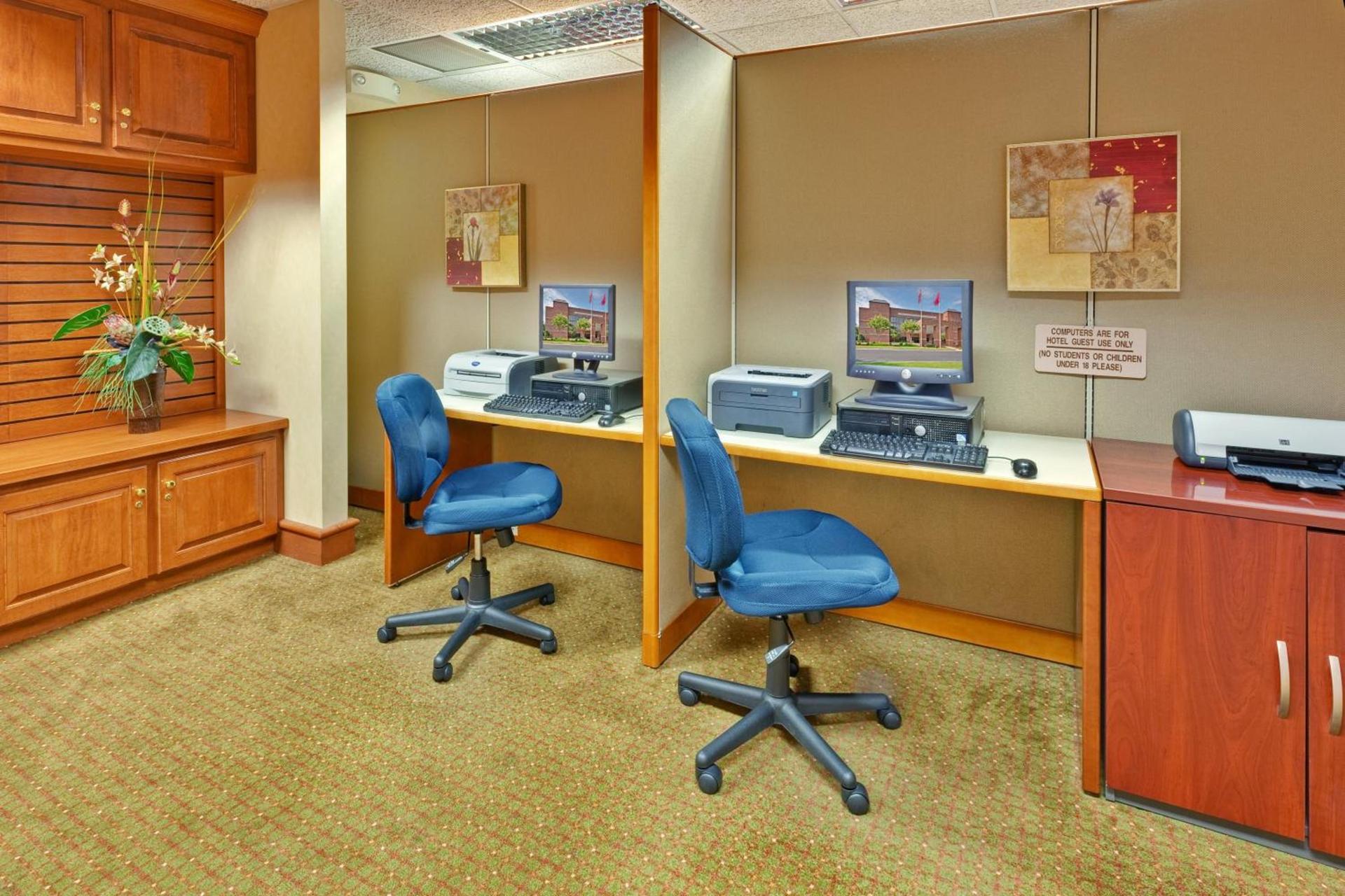 Holiday Inn Memphis-University of Memphis, an IHG Hotel photo 3