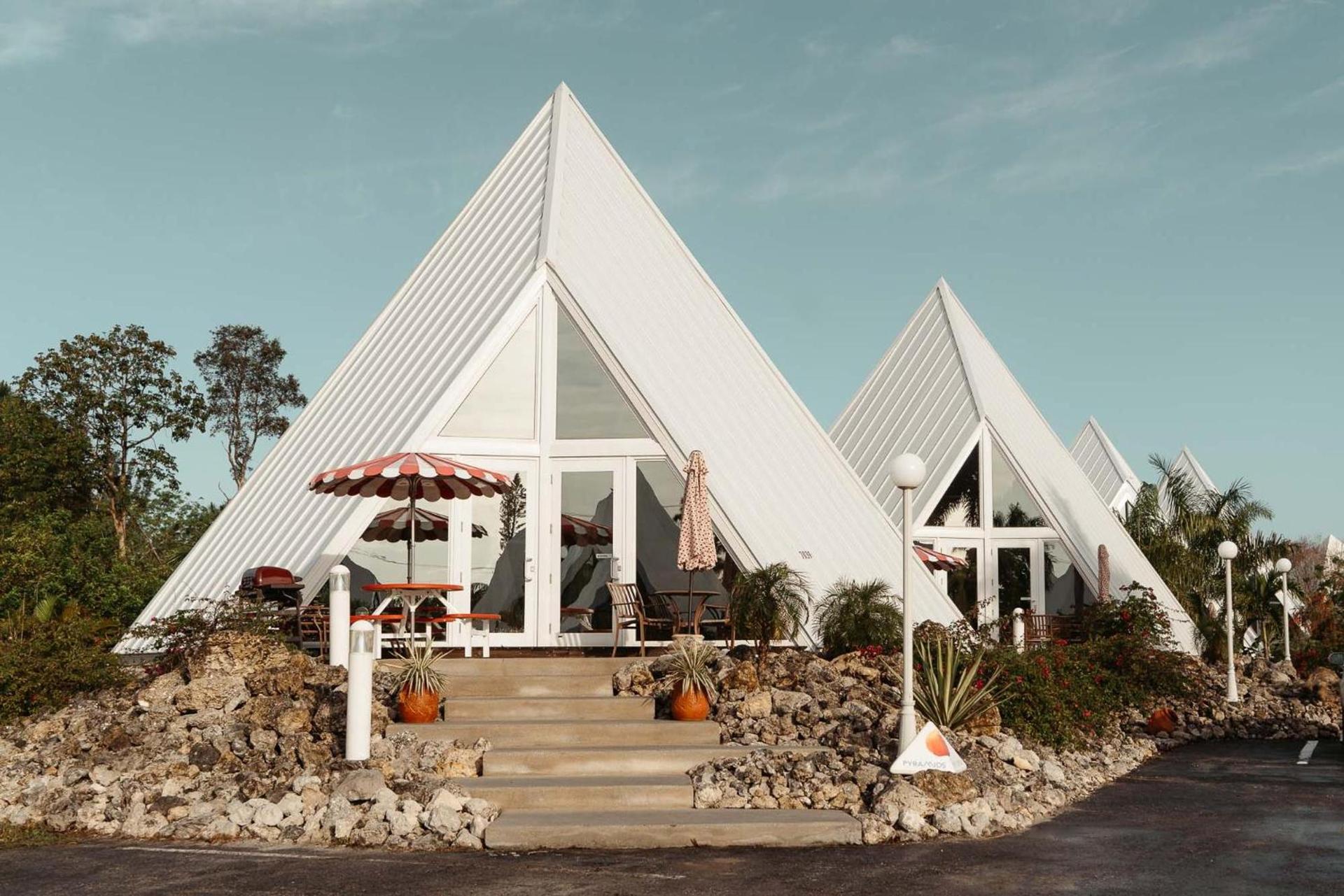 Pyramids in Florida photo 19