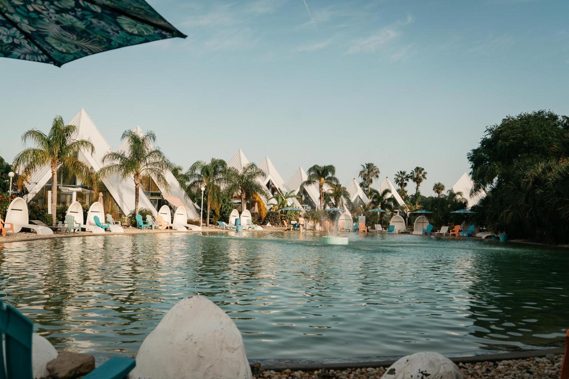 Pyramids in Florida photo 8