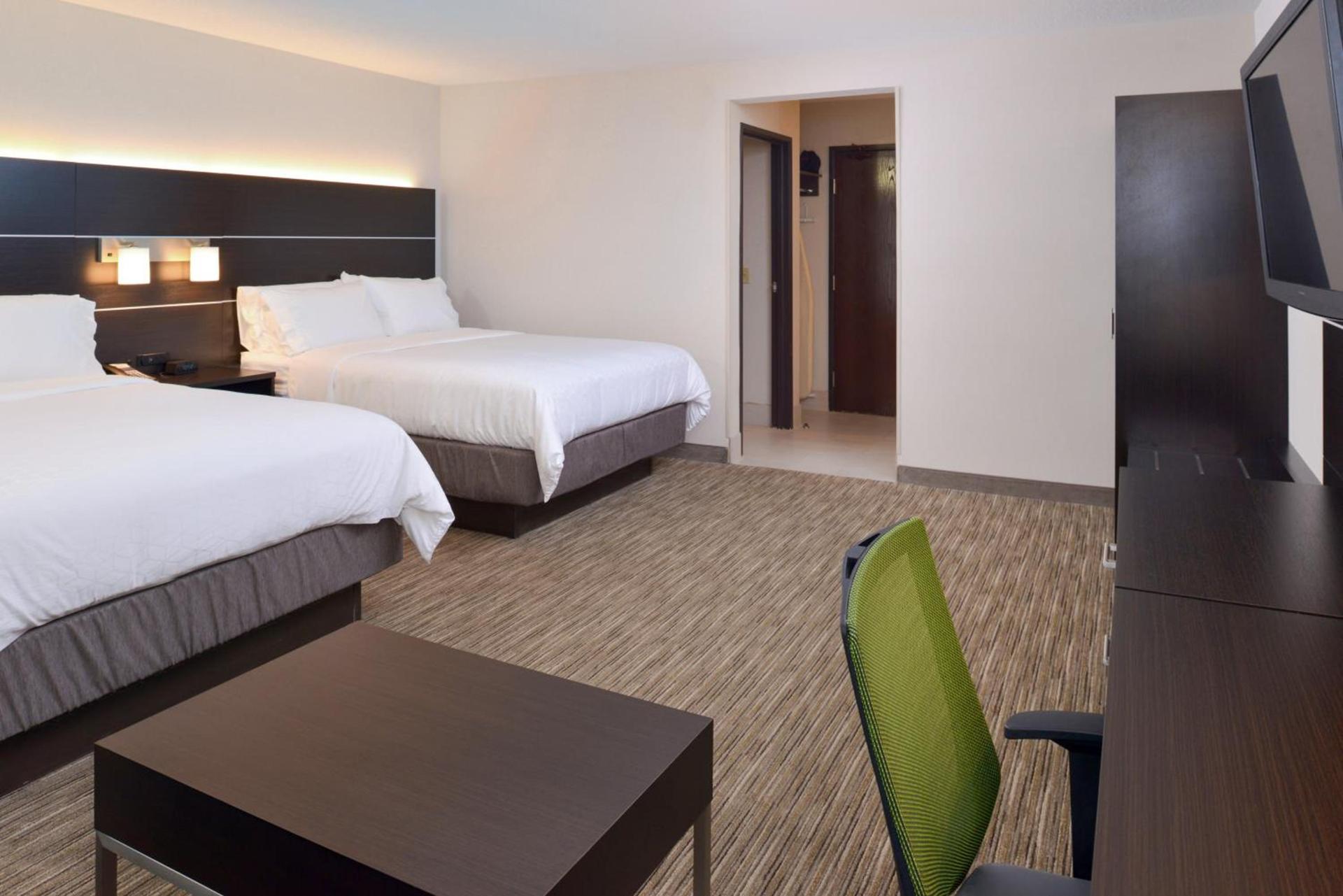 Holiday Inn Express Wixom by IHG photo 40