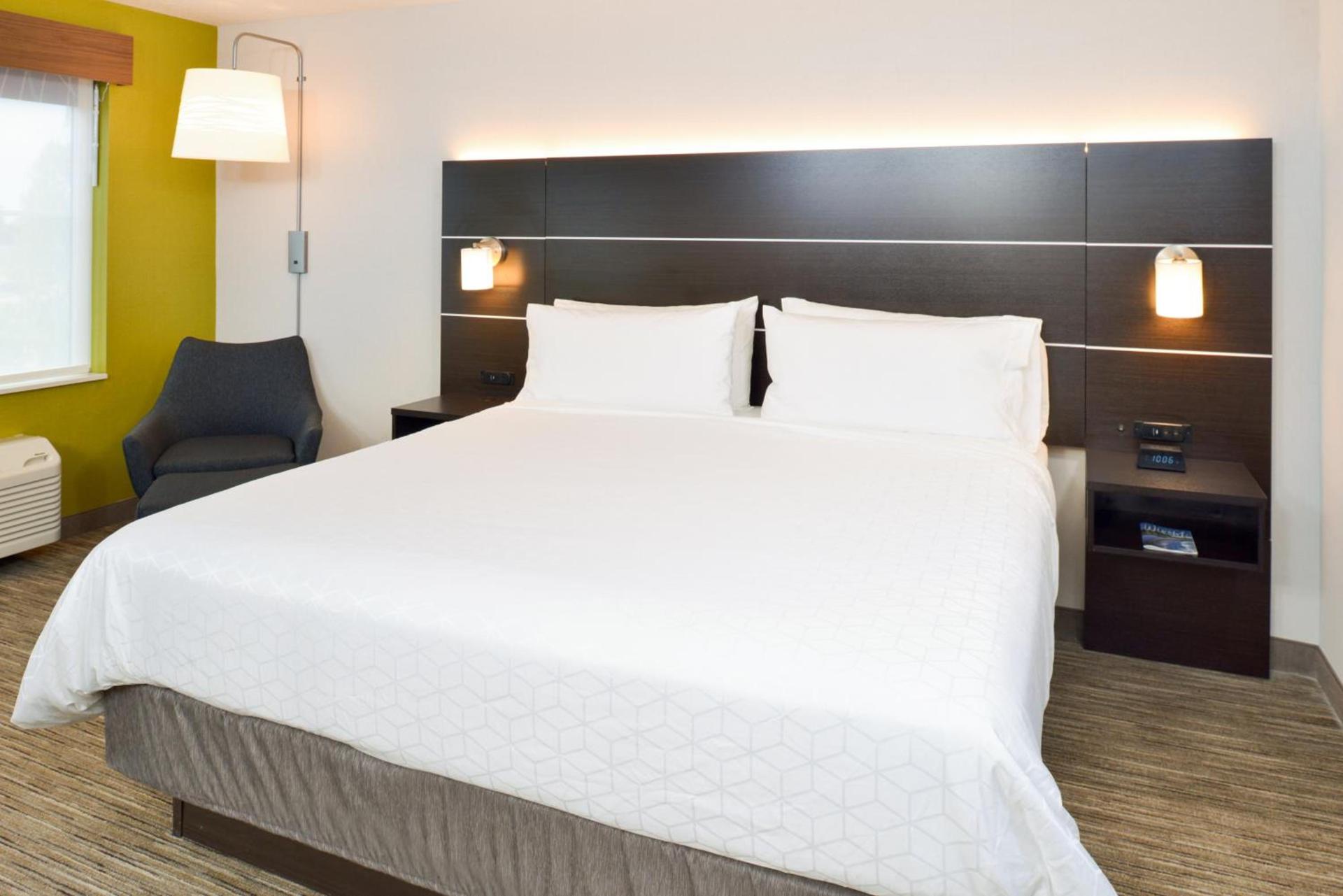 Holiday Inn Express Wixom by IHG photo 31