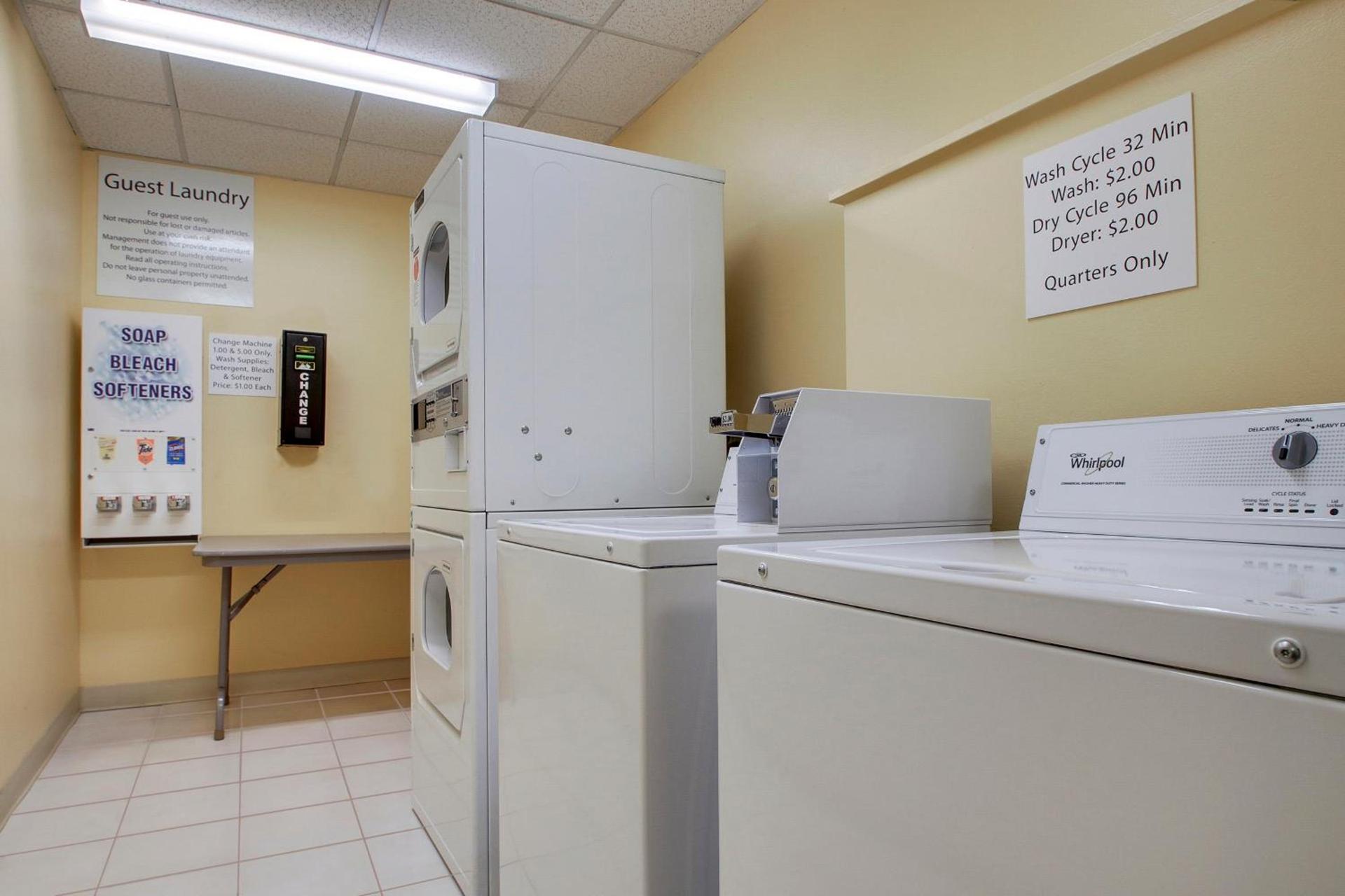 Holiday Inn Westbury-Long Island by IHG photo 24