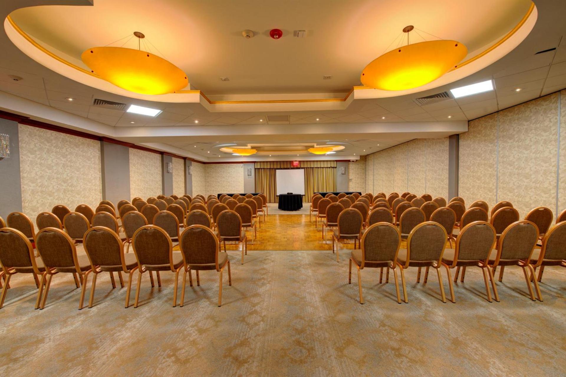 Holiday Inn Plainview-Long Island by IHG photo 46
