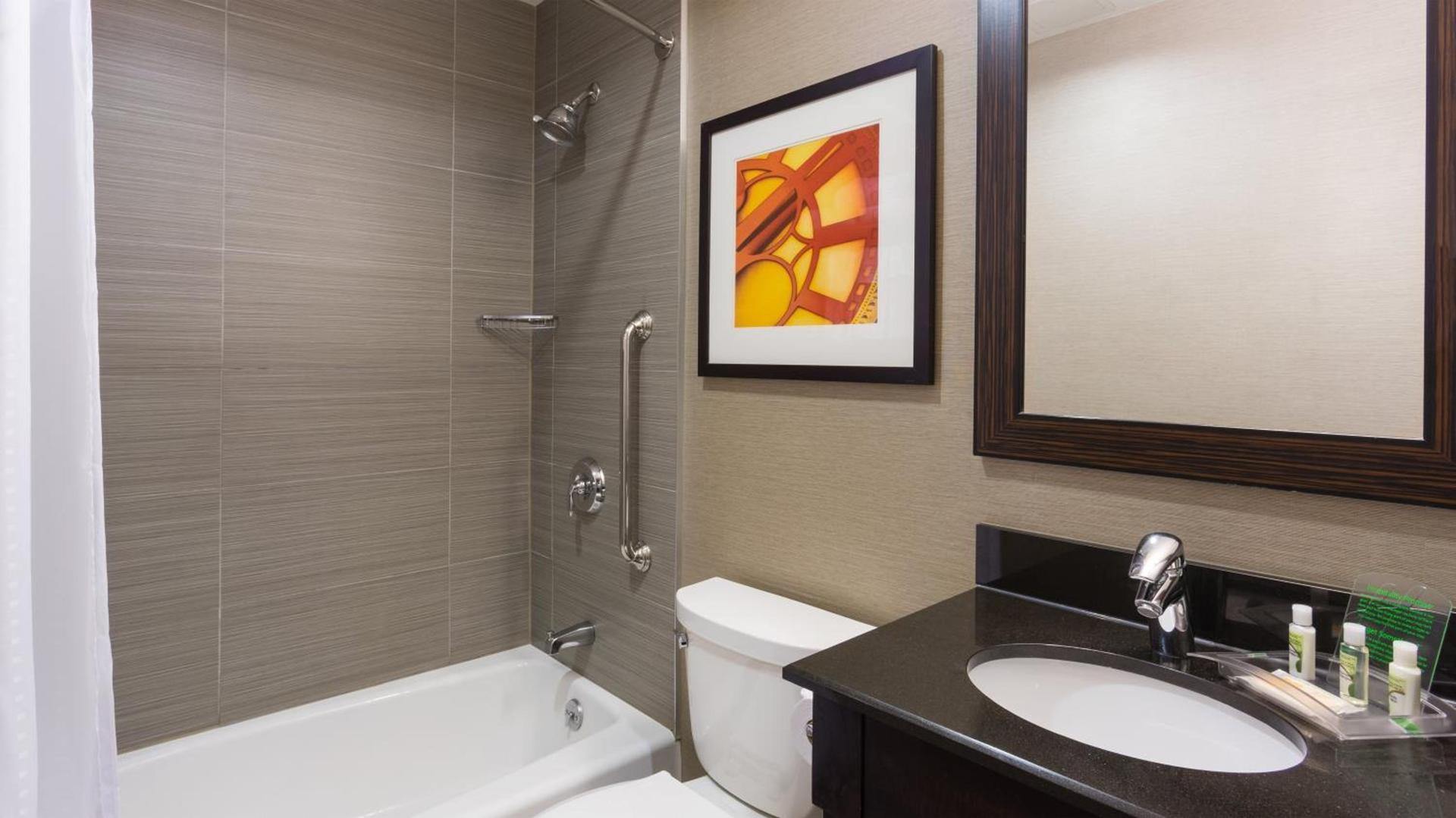 Holiday Inn Lower East Side by IHG photo 28