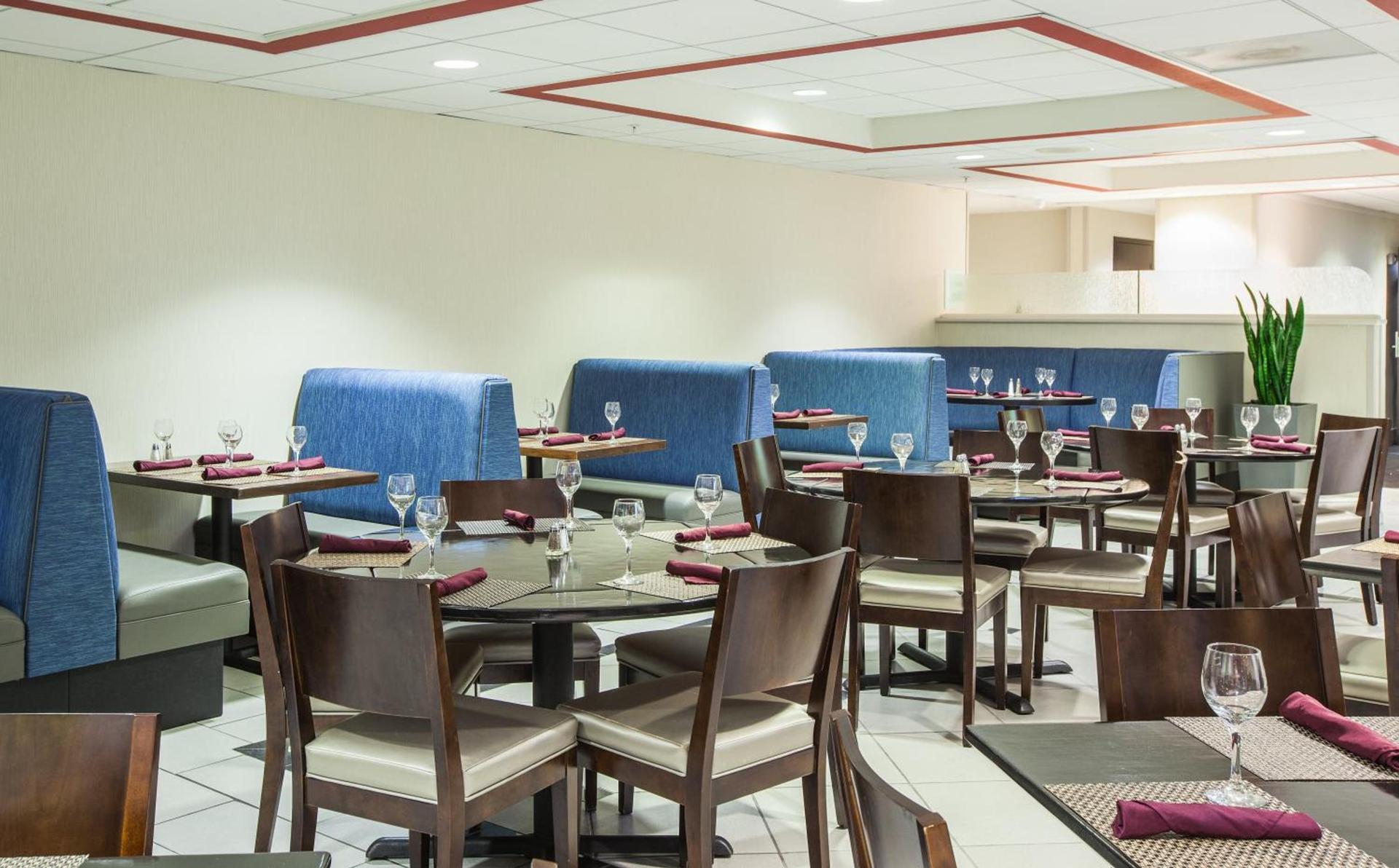 Holiday Inn Oceanside Marina Camp Pendleton by IHG photo 16