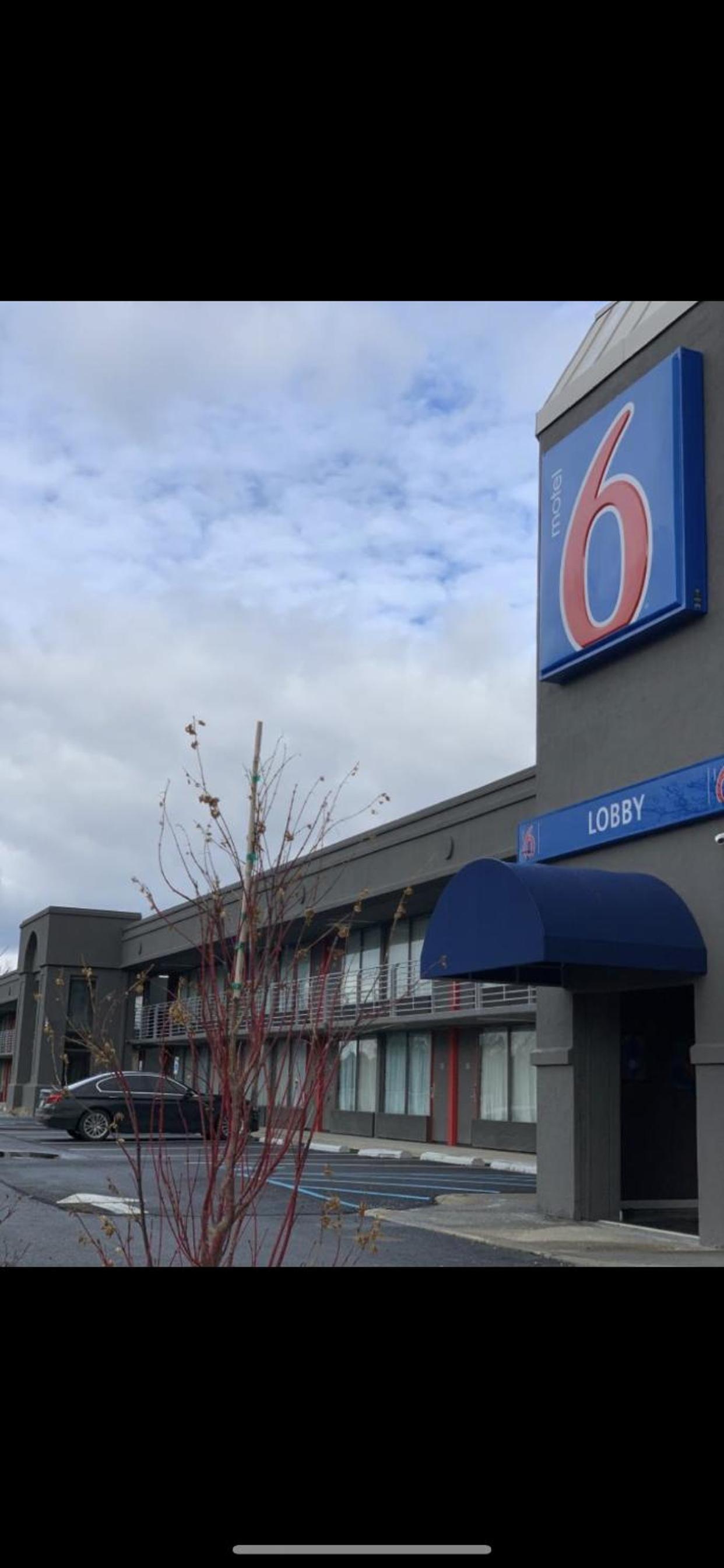 Motel 6 Louisville, Ky- Airport/ Fair Expo photo 22