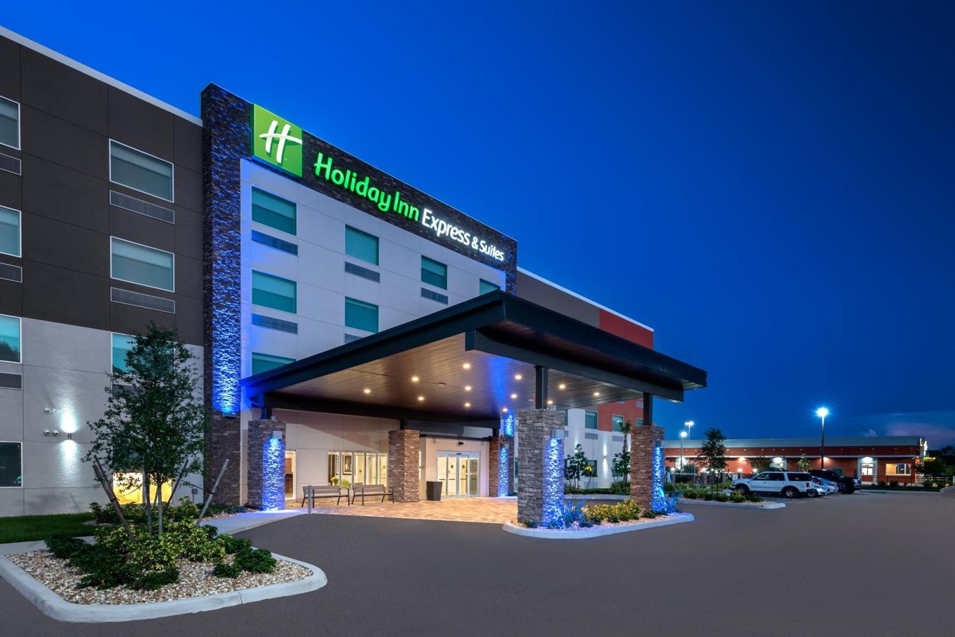 Holiday Inn Express & Suites - Punta Gorda by IHG photo 18