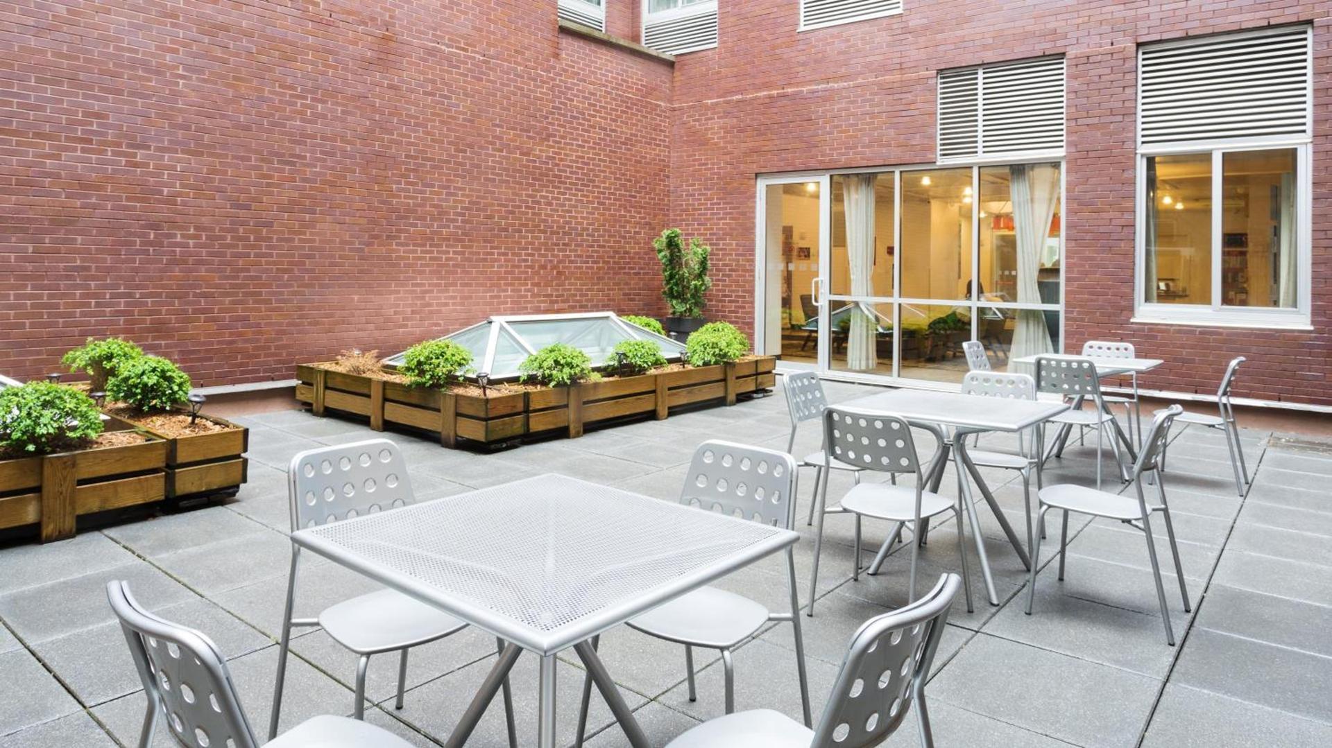 Holiday Inn Lower East Side by IHG photo 32