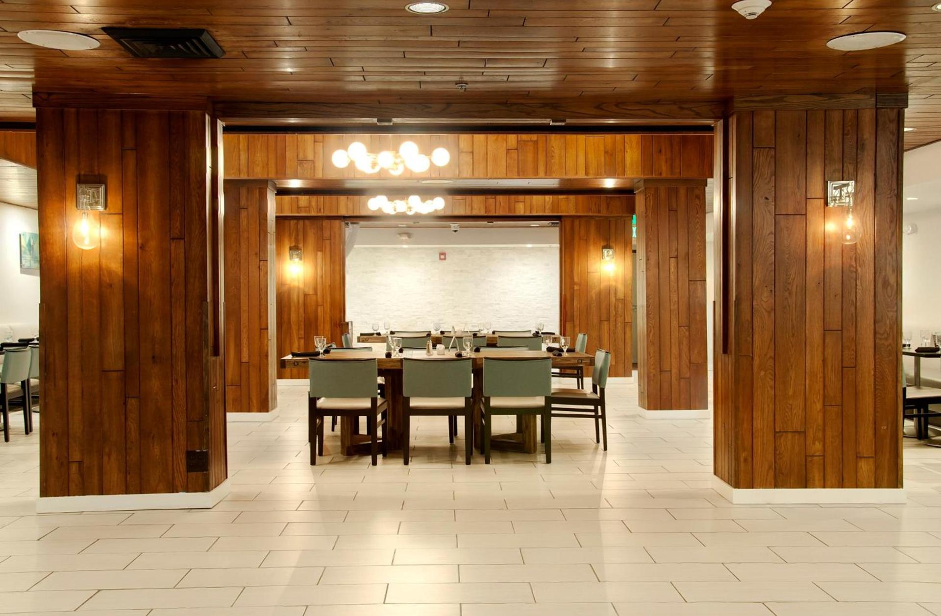 Holiday Inn Victorville by IHG photo 8