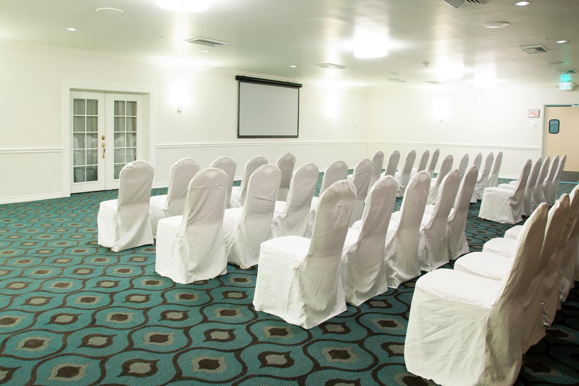 Holiday Inn Victorville by IHG photo 15