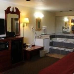 Lake View Inn & Suites photo 7