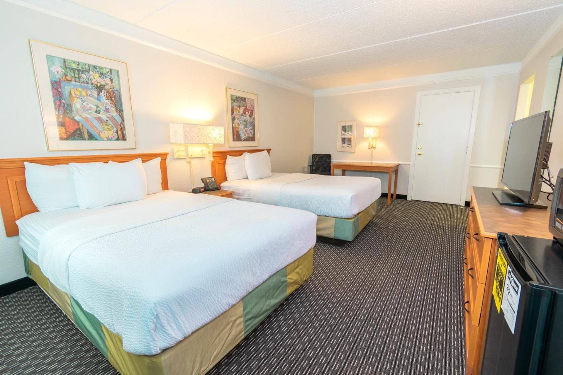 La Quinta Inn by Wyndham Clute Lake Jackson photo 19
