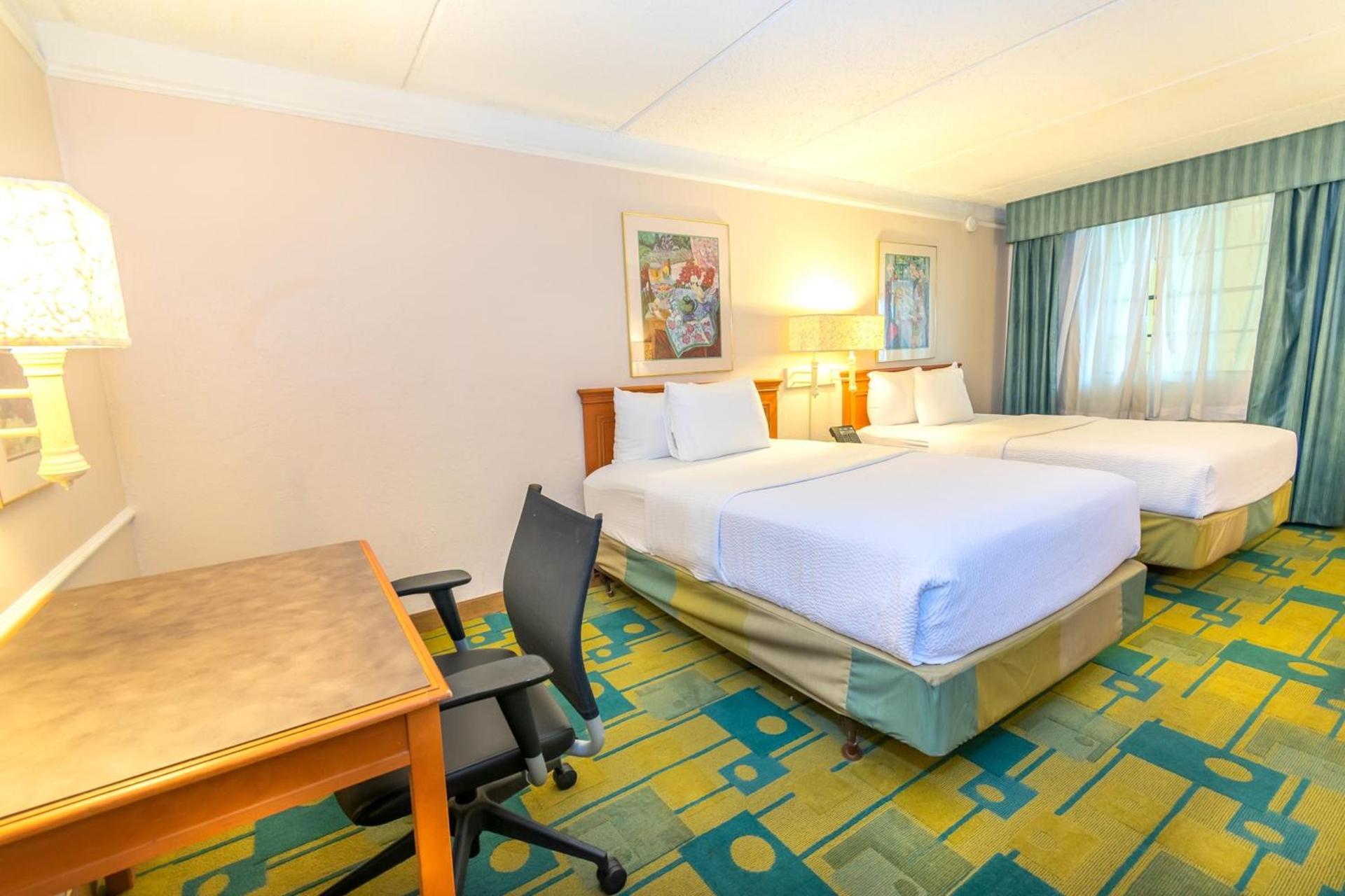 La Quinta Inn by Wyndham Clute Lake Jackson photo 13