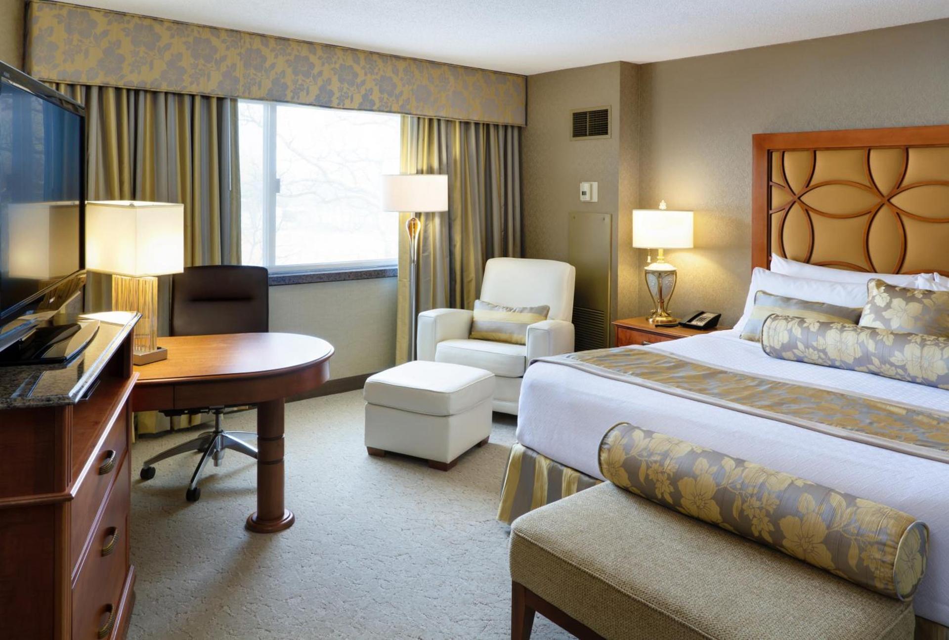 Crowne Plaza Minneapolis West by IHG photo 62