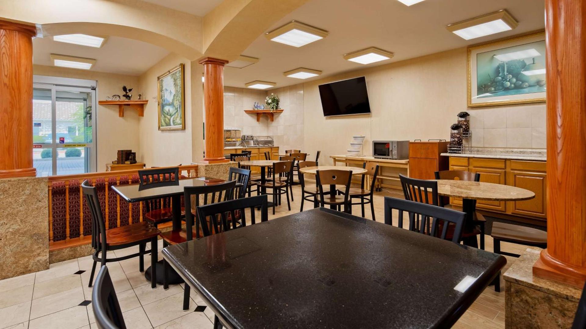 SureStay Plus Hotel by Best Western Mesquite photo 4