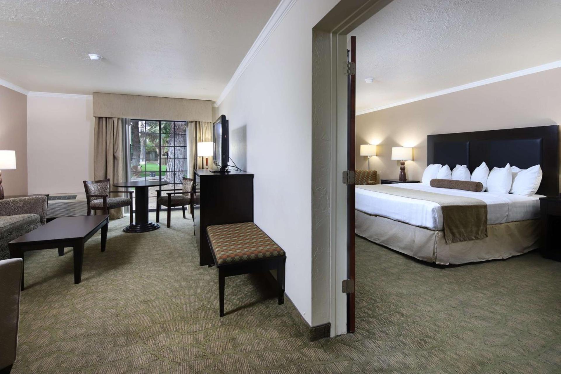 Wyndham Tucson Airport Hotel & Conference Center photo 44
