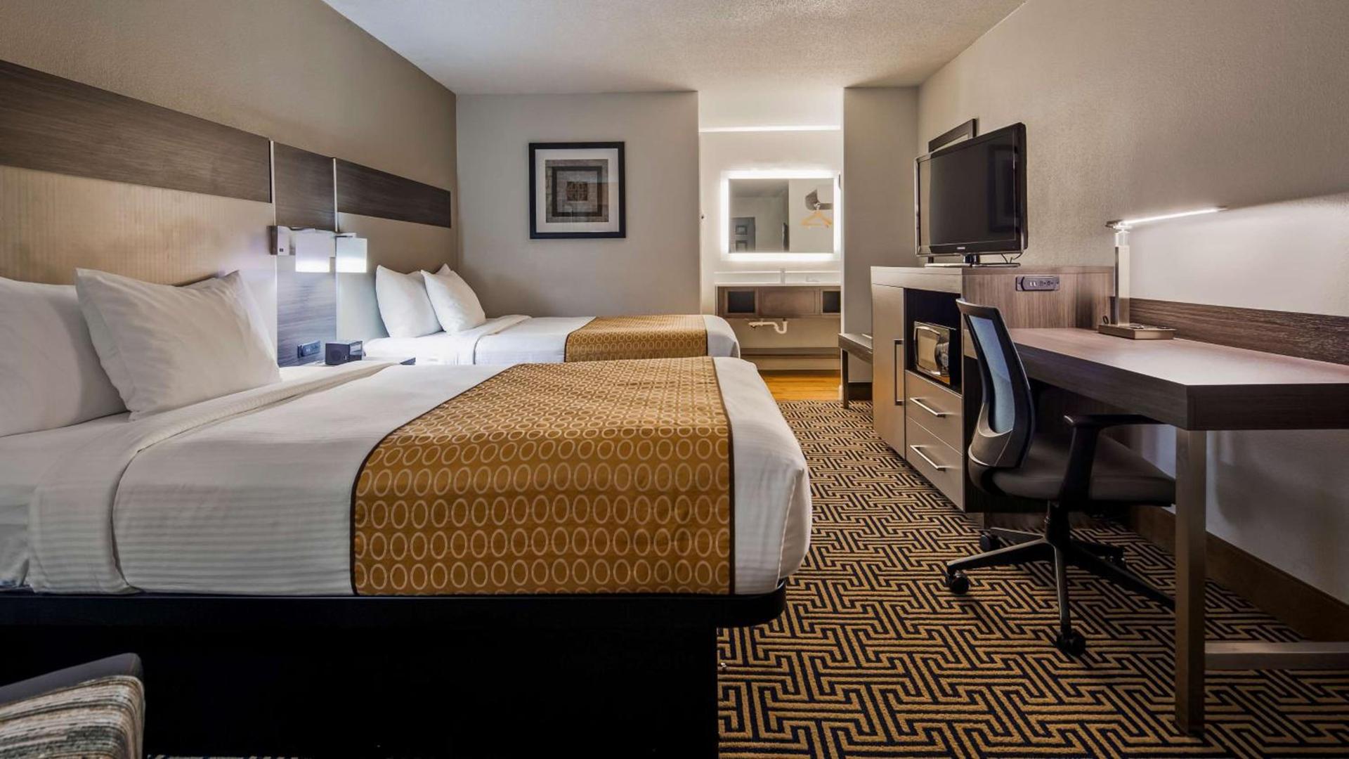 Best Western Central Inn photo 6