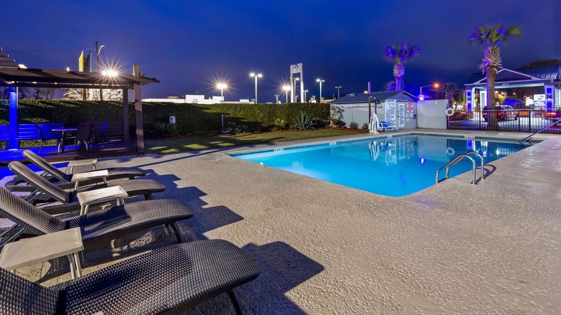 Best Western Central Inn photo 2