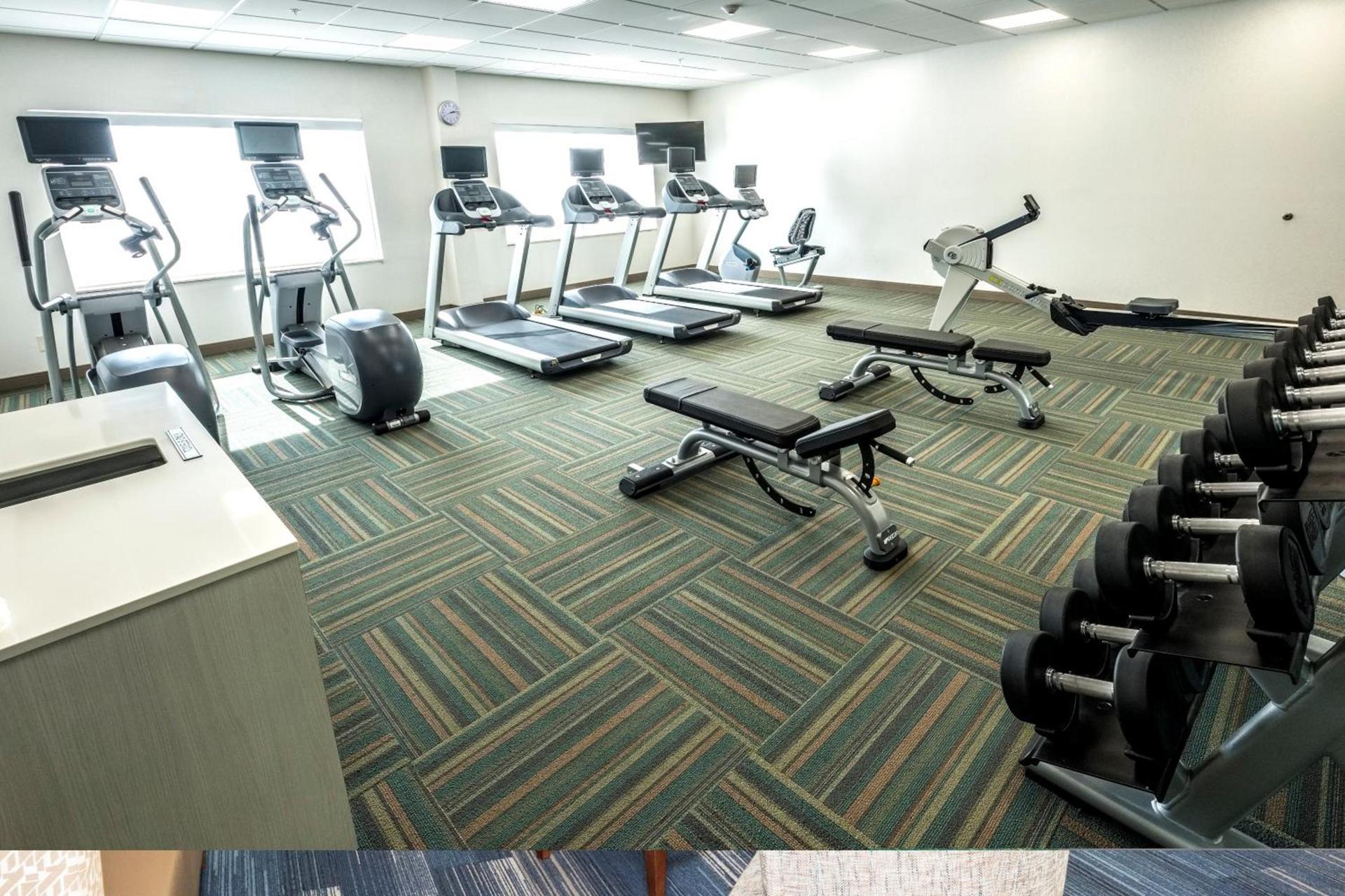 Holiday Inn Express & Suites - Commerce by IHG photo 7