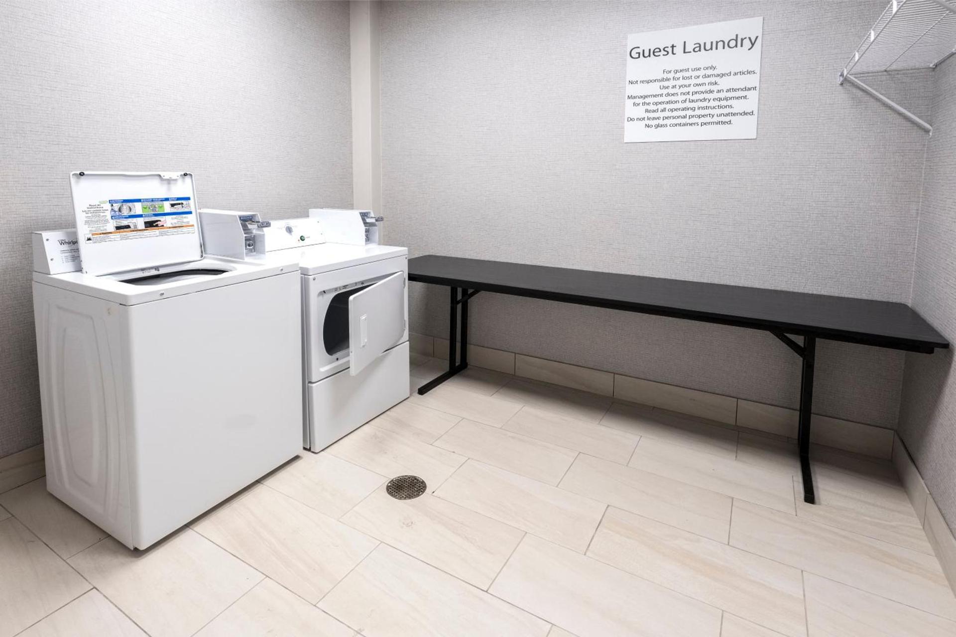 Holiday Inn Express & Suites - Commerce by IHG photo 9