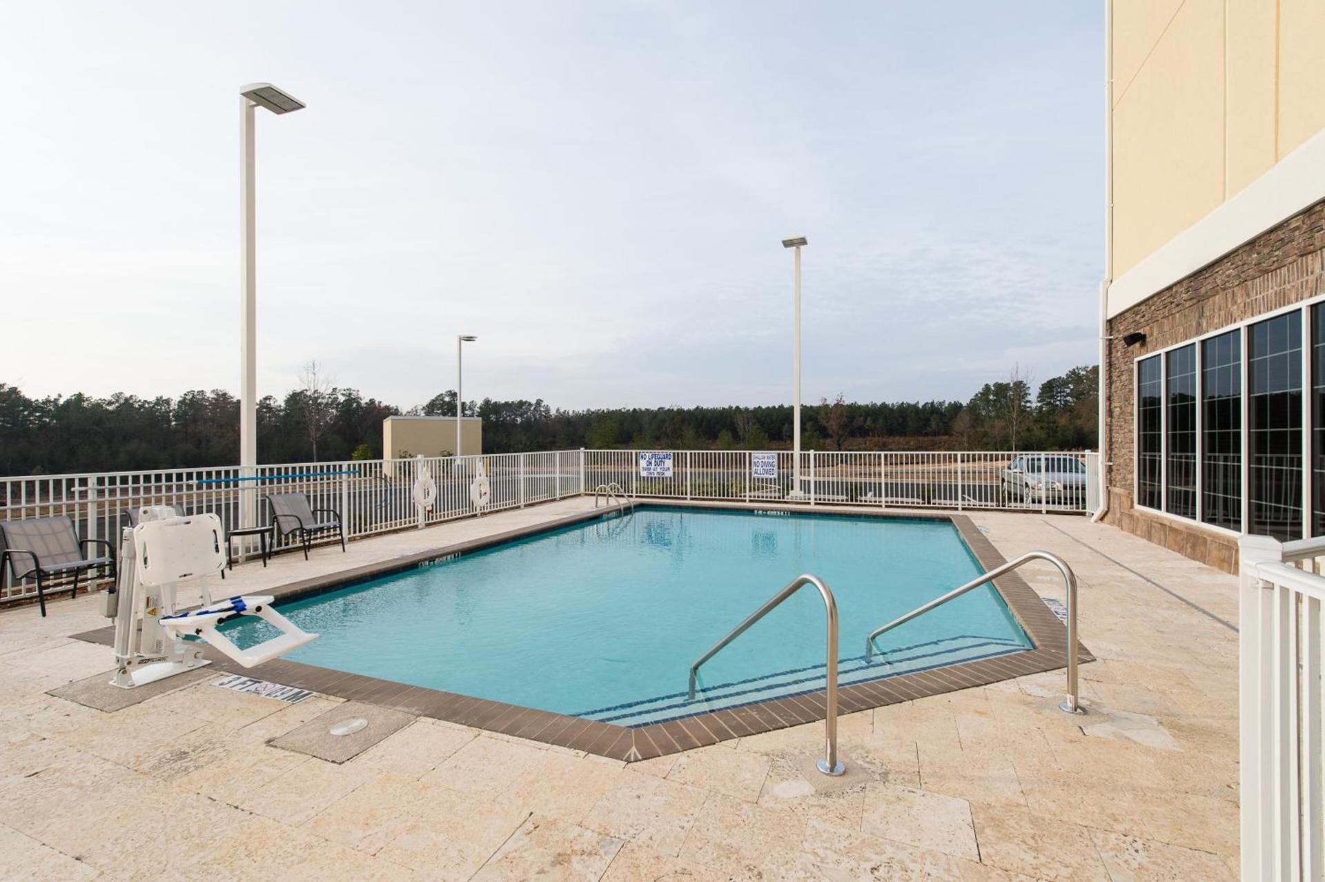 Holiday Inn Express & Suites Aiken by IHG photo 41