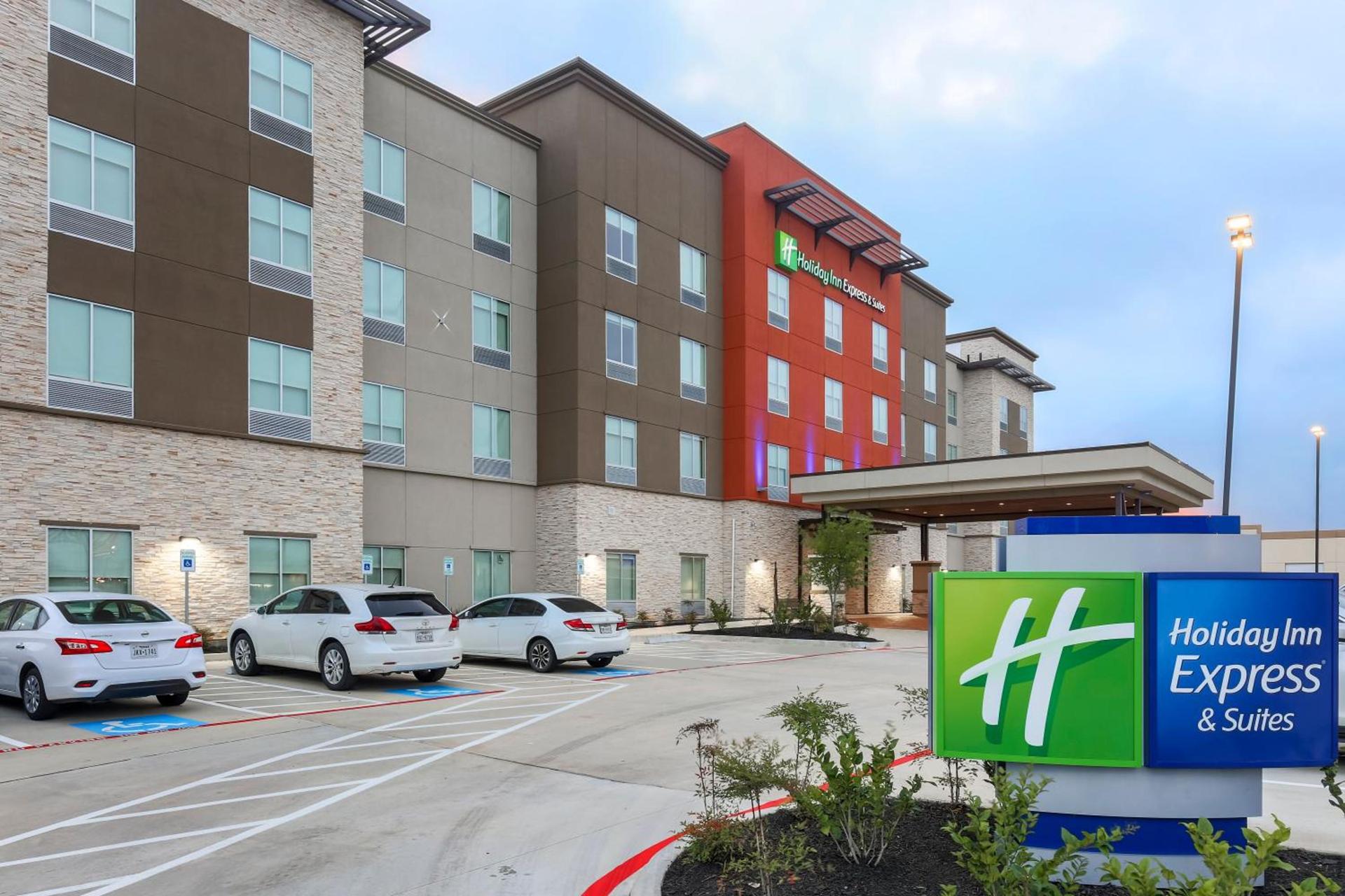 Holiday Inn Express & Suites Houston - Hobby Airport Area by IHG photo 56
