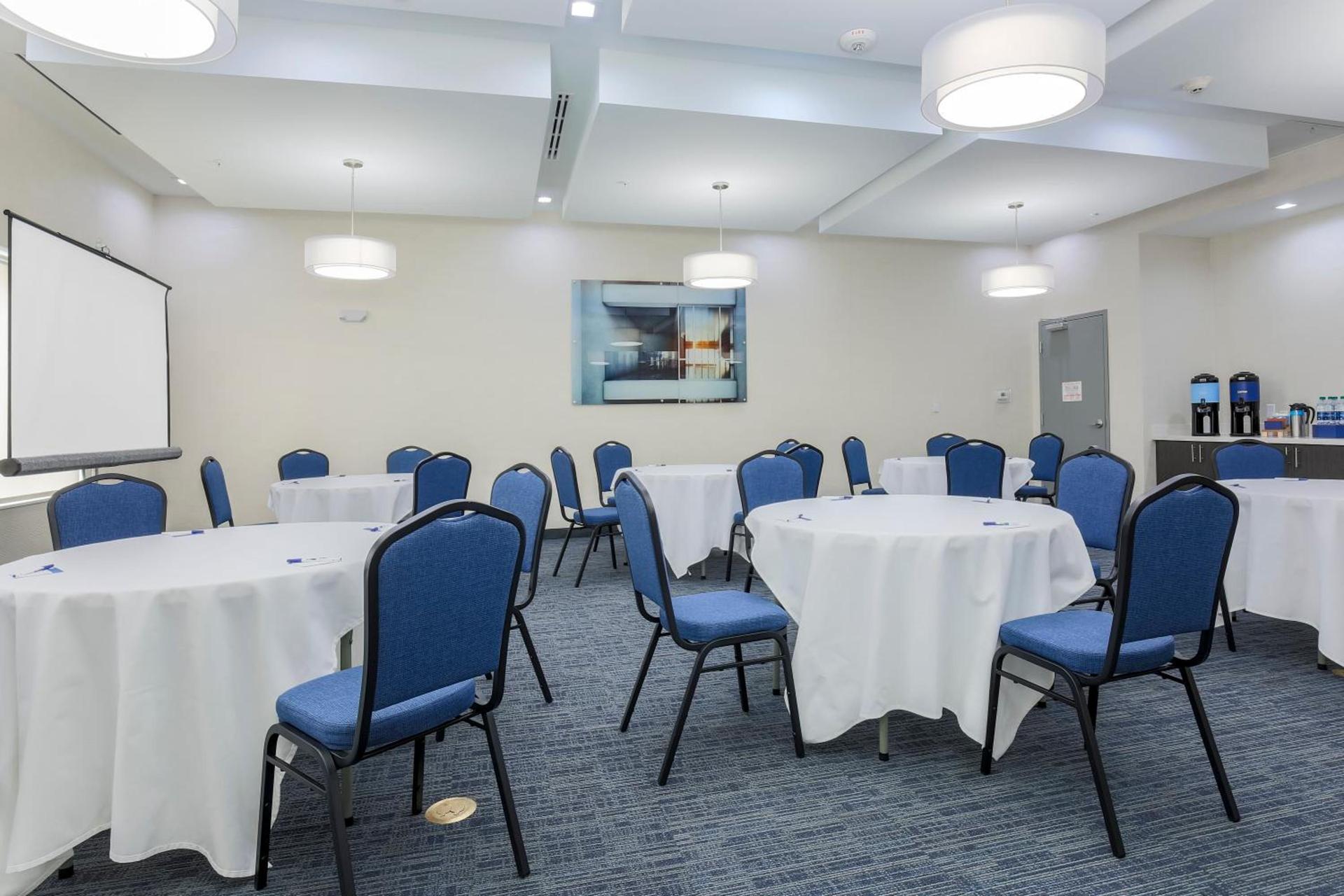 Holiday Inn Express & Suites Houston - Hobby Airport Area by IHG photo 88