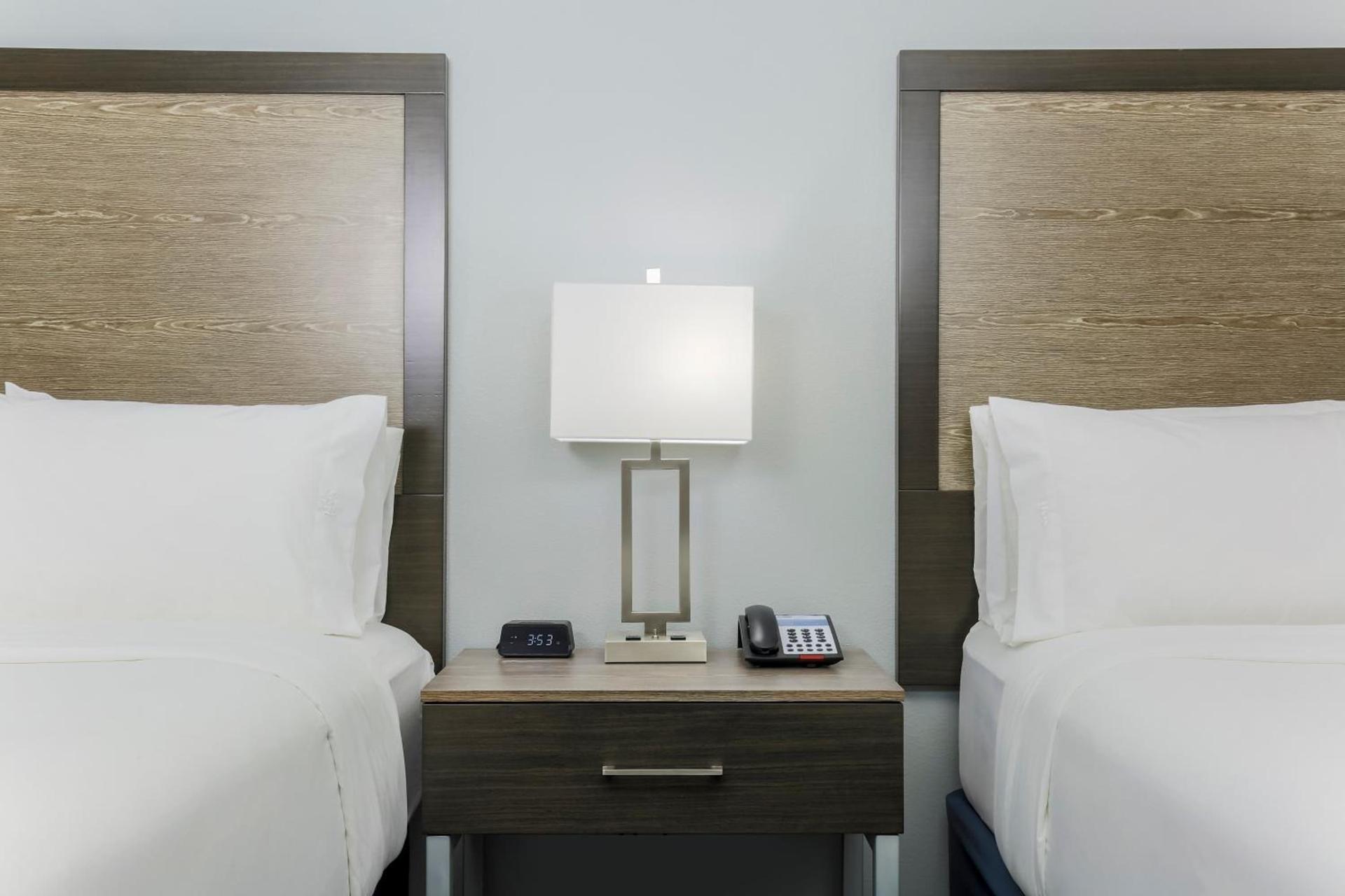 Holiday Inn Express & Suites Houston - Hobby Airport Area by IHG photo 72