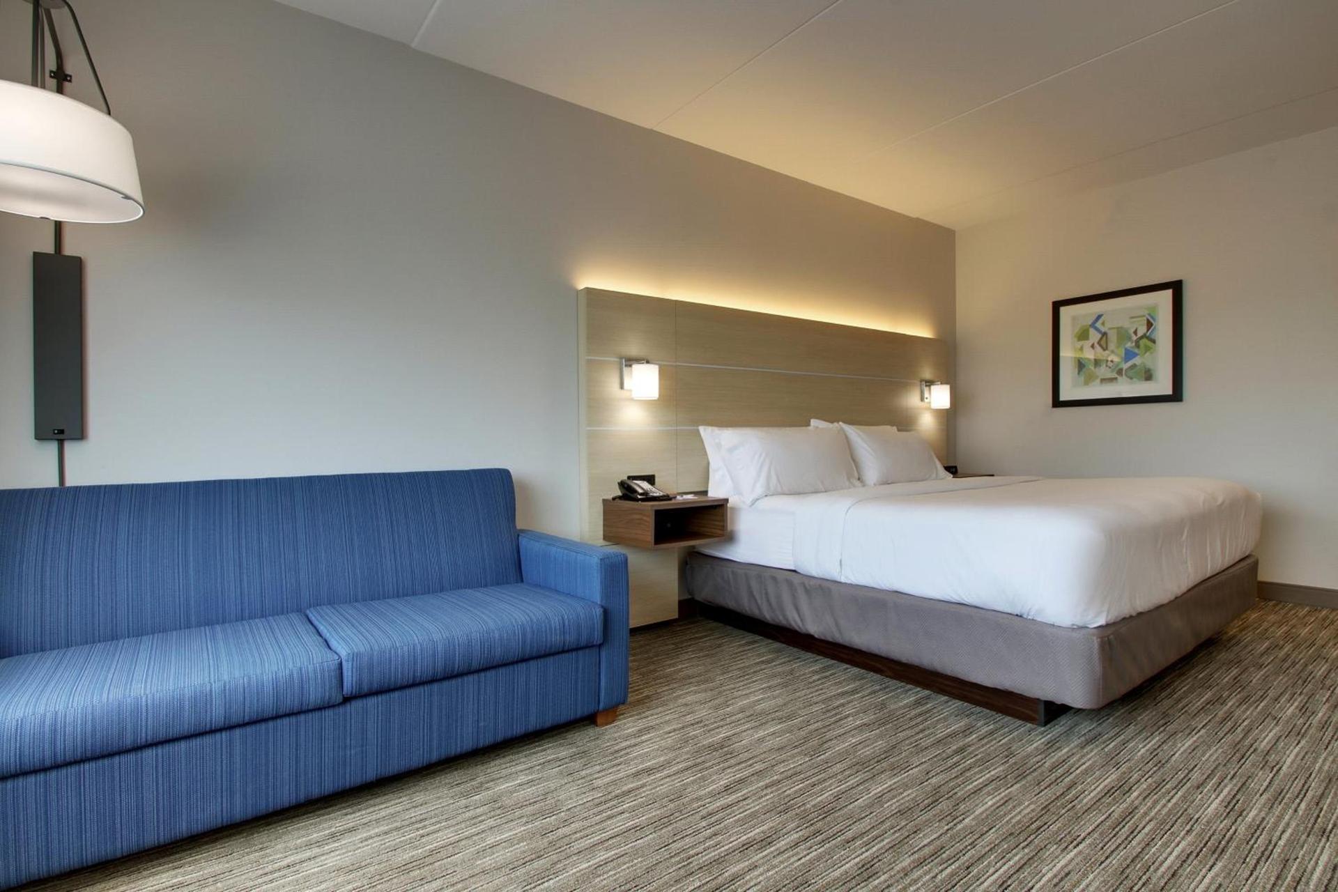 Holiday Inn Express & Suites - Elizabethtown North by IHG photo 25