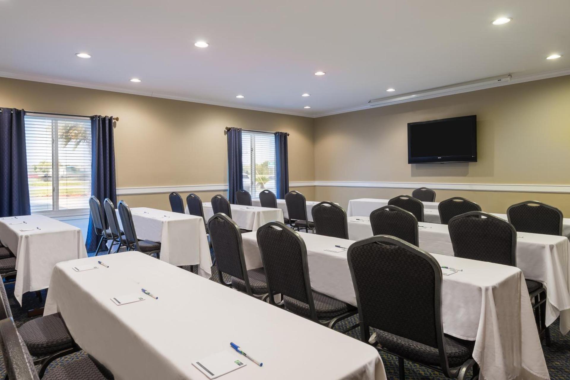 Holiday Inn Express Hotel & Suites New Iberia - Avery Island by IHG photo 32