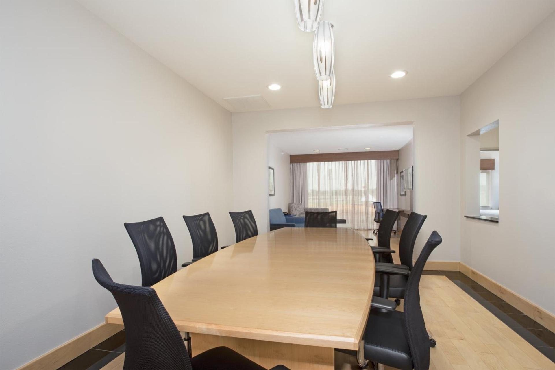 Holiday Inn Express & Suites Amarillo by IHG photo 18