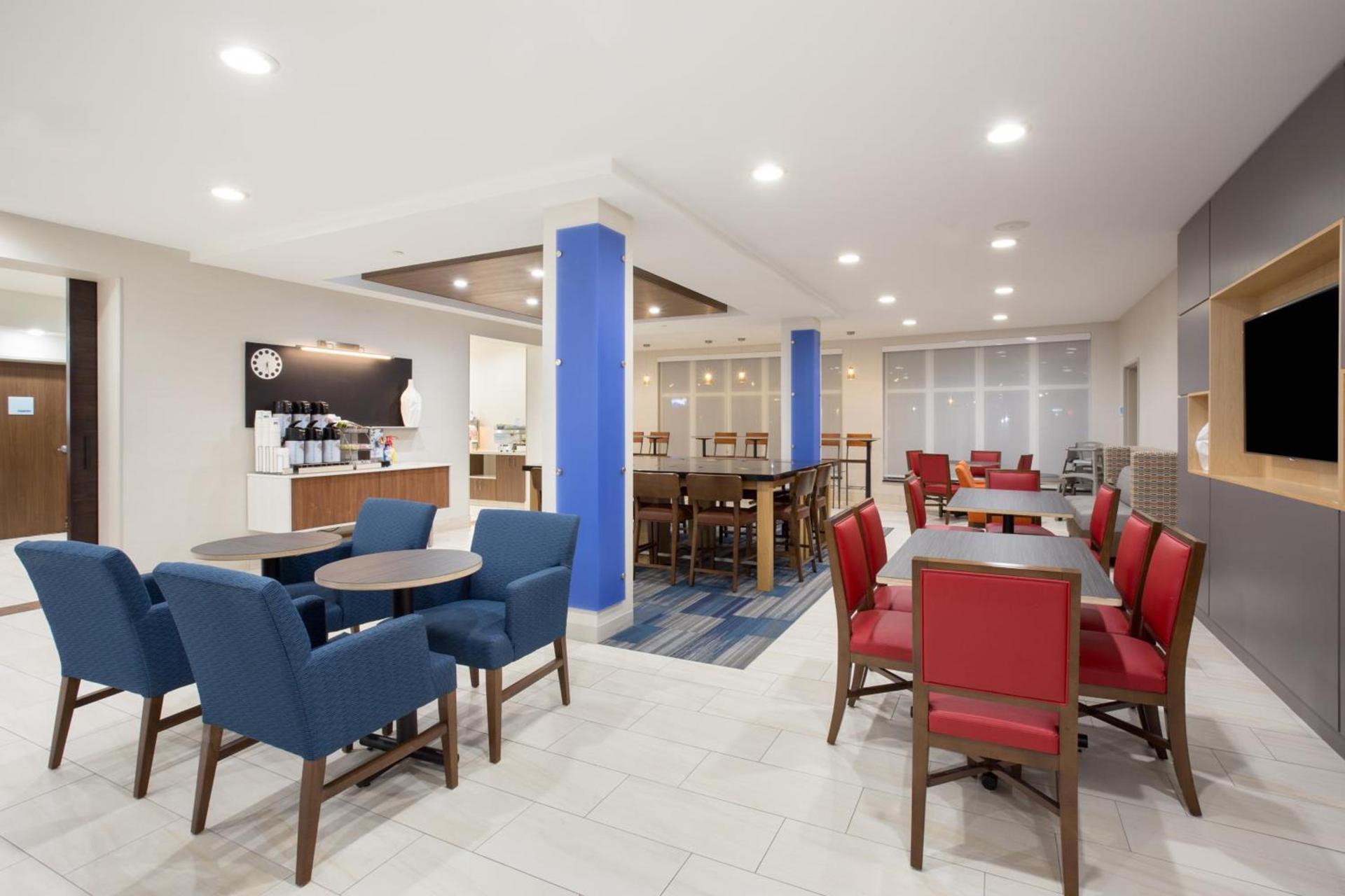Holiday Inn Express & Suites Amarillo by IHG photo 16