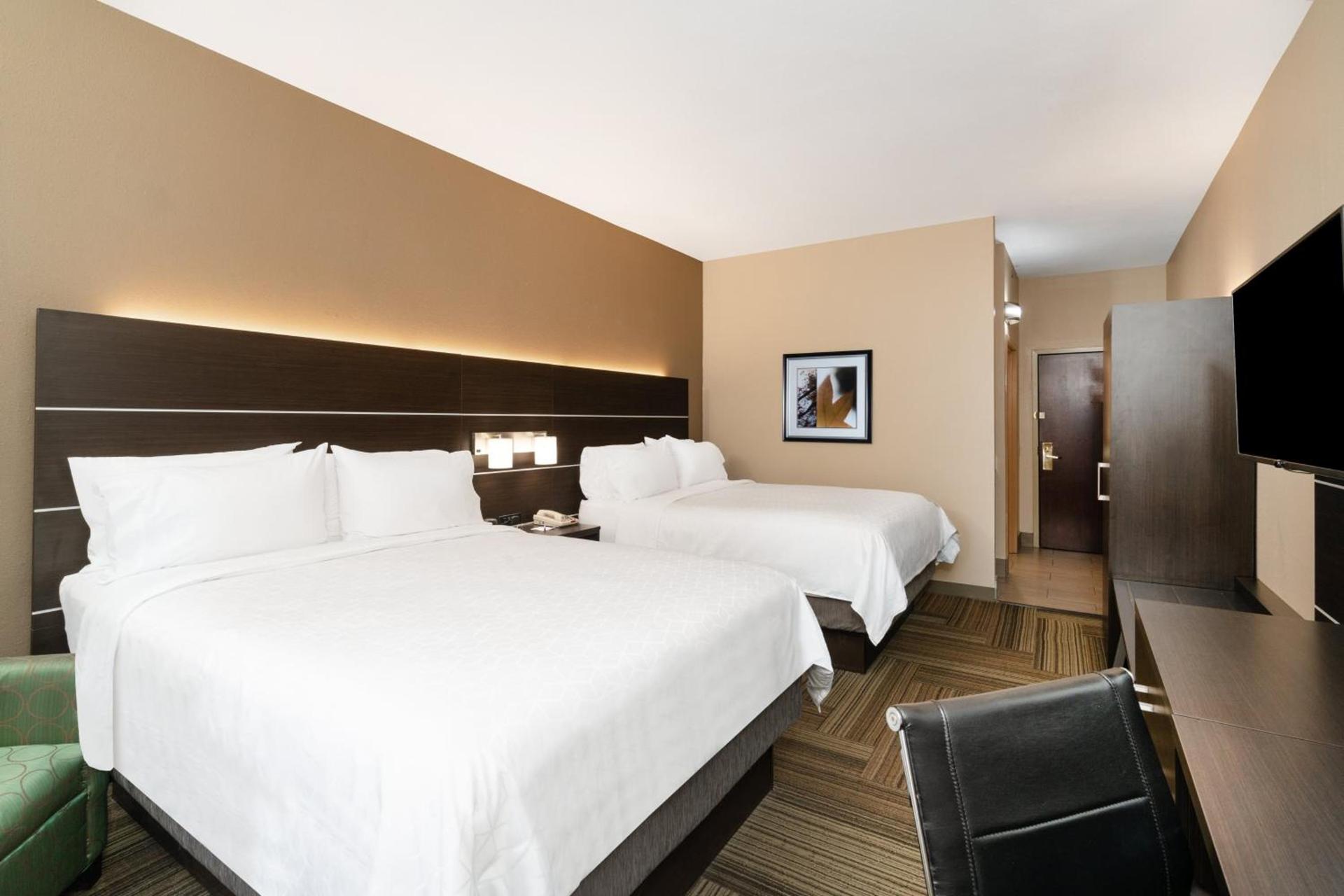 Holiday Inn Express Hotel & Suites Ashland by IHG photo 19
