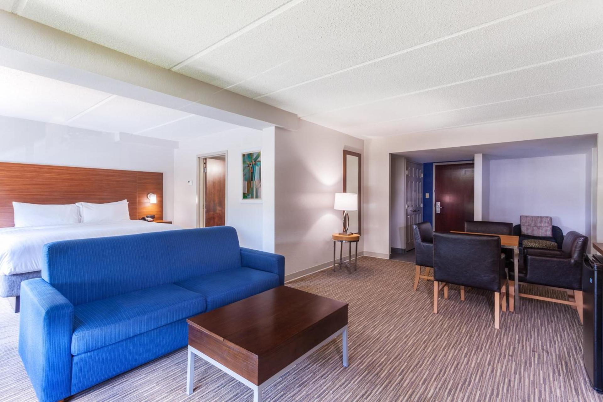 Holiday Inn Express & Suites Augusta West - Ft Gordon Area by IHG photo 28