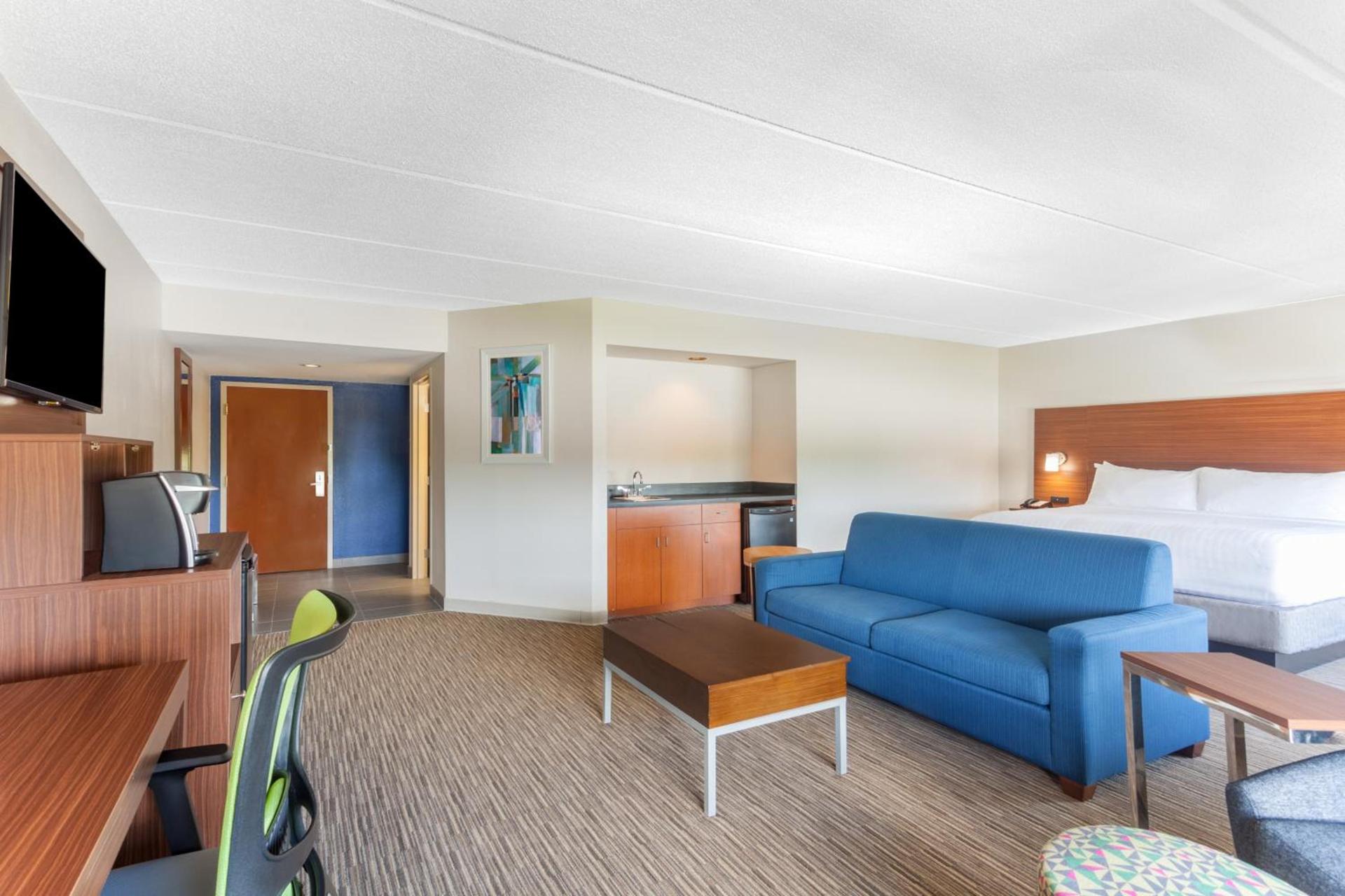 Holiday Inn Express & Suites Augusta West - Ft Gordon Area by IHG photo 30
