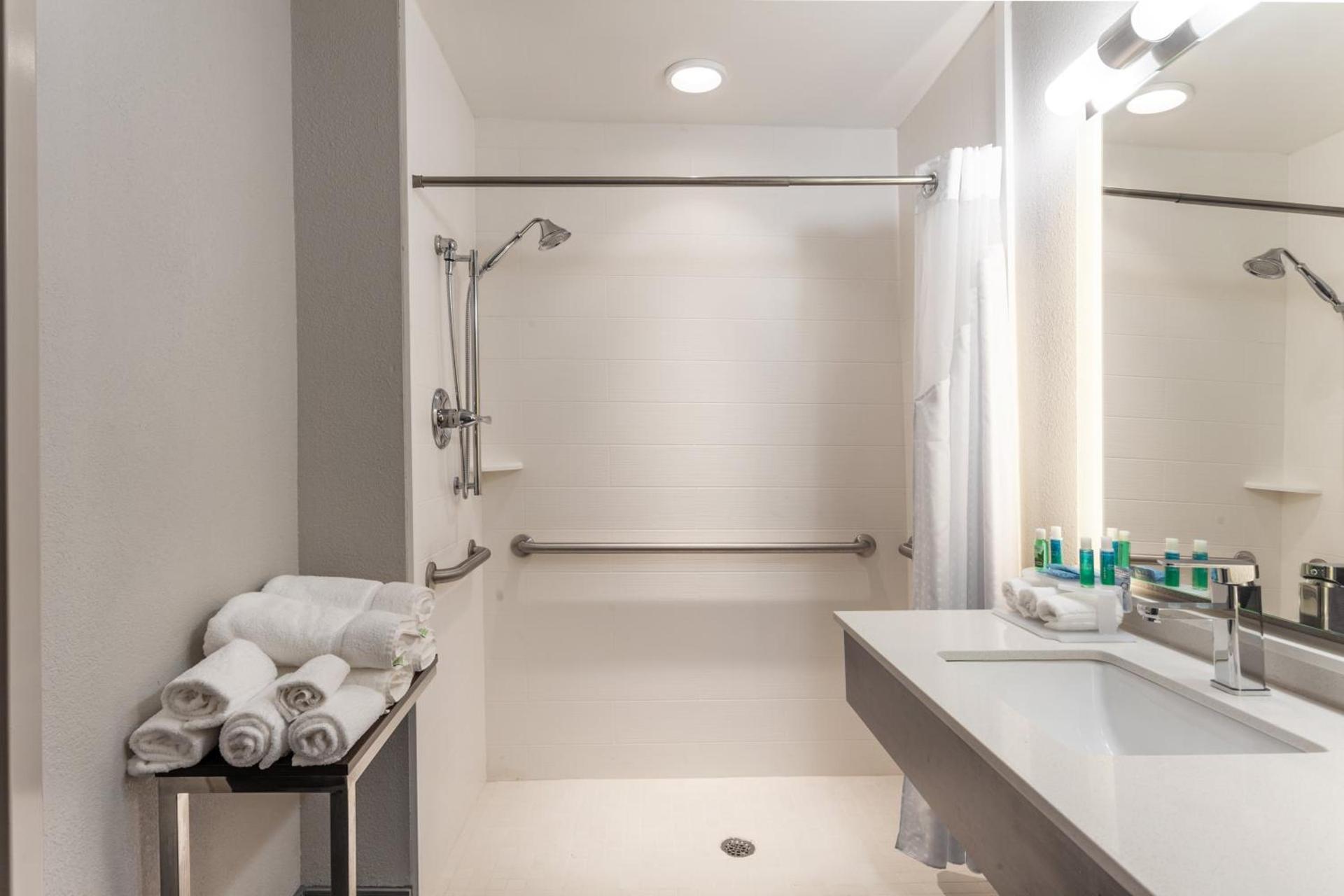 Holiday Inn Express & Suites Augusta West - Ft Gordon Area by IHG photo 23