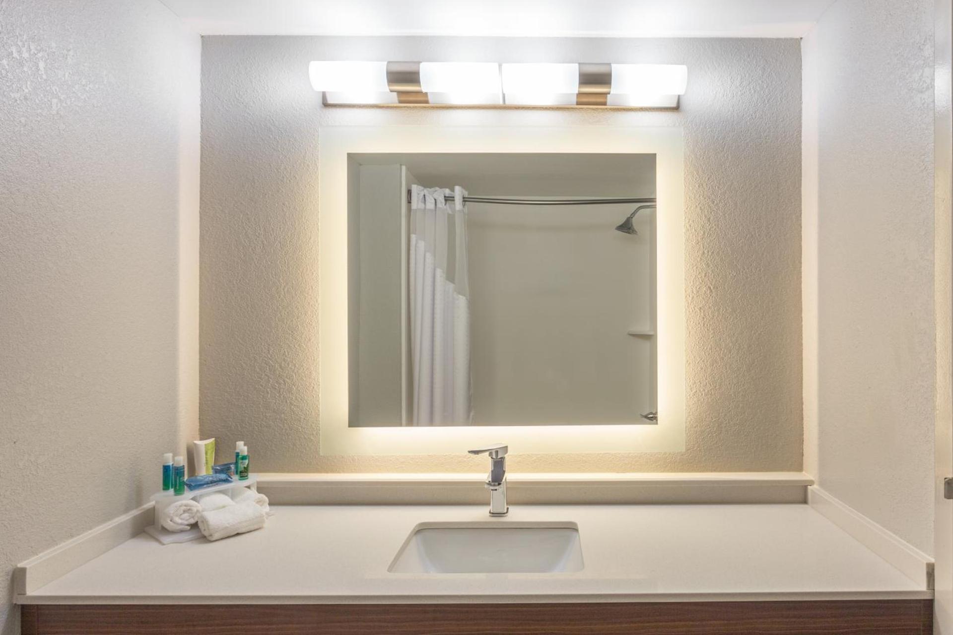 Holiday Inn Express & Suites Augusta West - Ft Gordon Area by IHG photo 20
