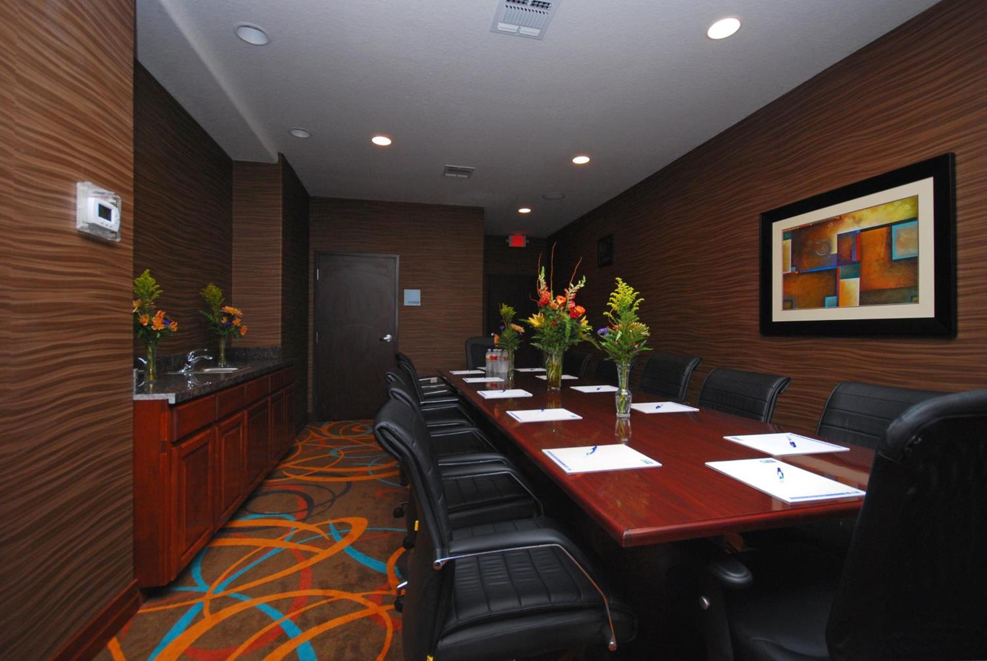 Holiday Inn Express & Suites Gonzales by IHG photo 12