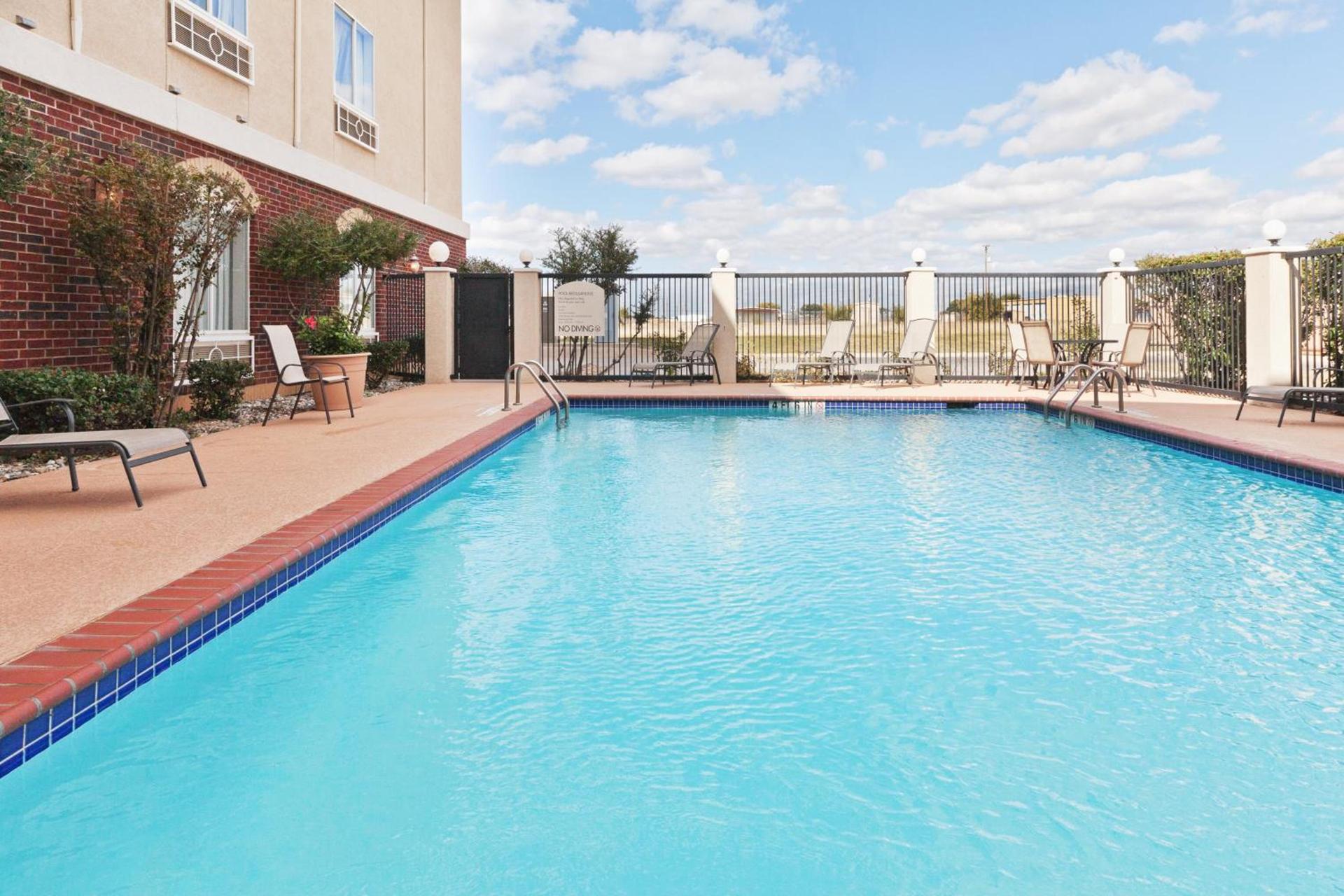 Holiday Inn Express Hotel and Suites Abilene, an IHG Hotel photo 24