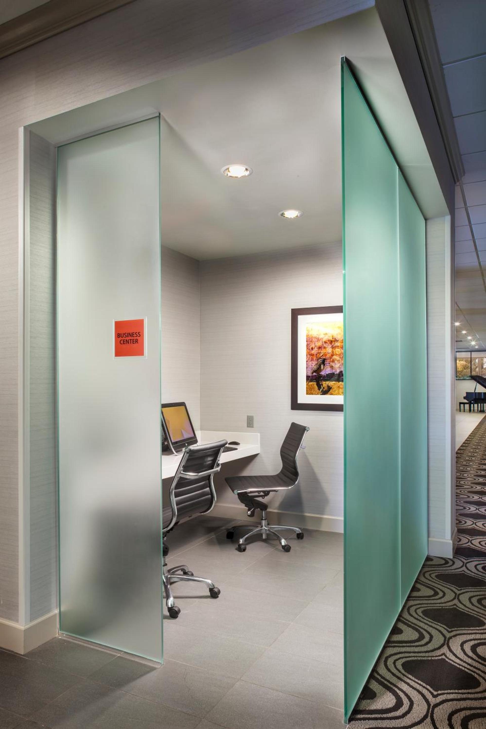 Crowne Plaza Phoenix Airport - PHX by IHG photo 73