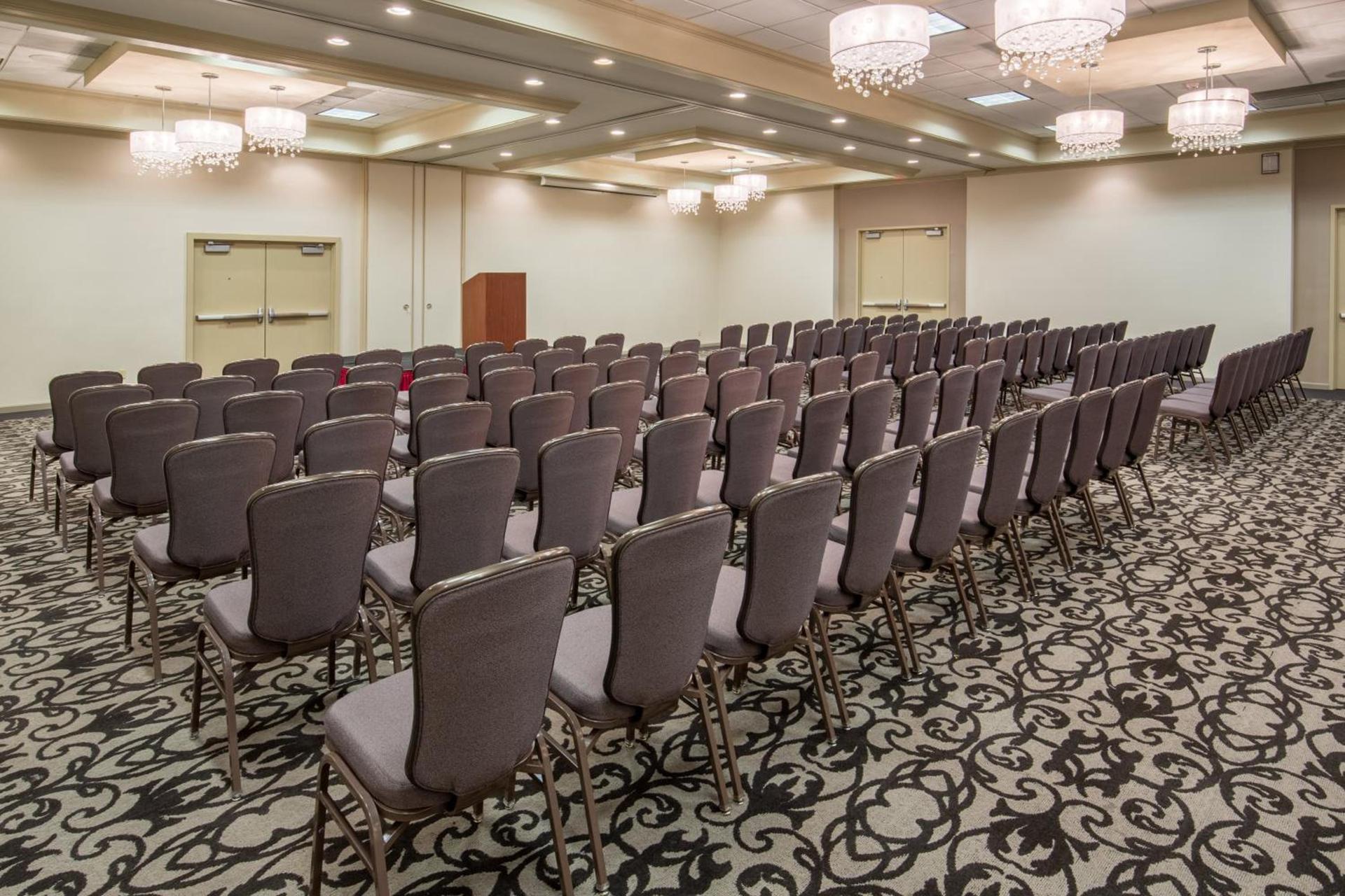 Crowne Plaza Phoenix Airport - PHX by IHG photo 39