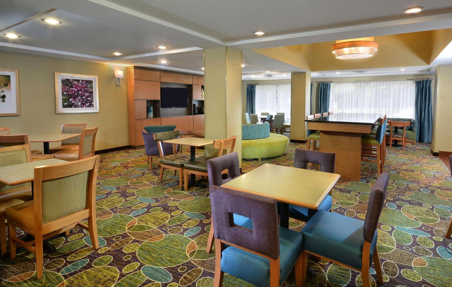 Holiday Inn Express Hotel & Suites High Point South by IHG photo 19