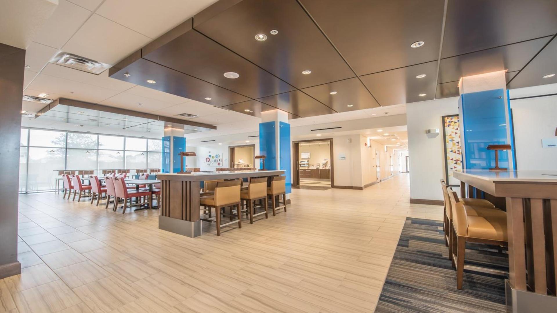 Holiday Inn Express & Suites - Dripping Springs - Austin Area by IHG photo 51