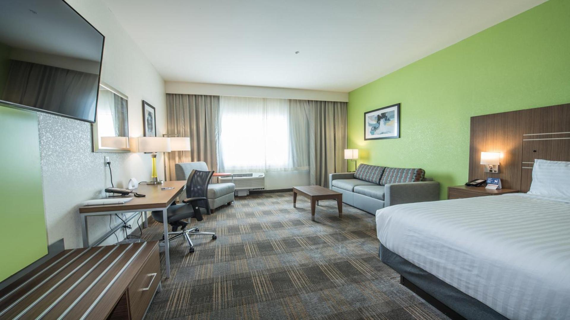 Holiday Inn Express & Suites - Dripping Springs - Austin Area by IHG photo 59