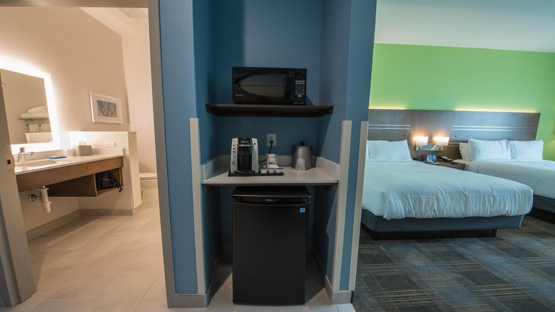 Holiday Inn Express & Suites - Dripping Springs - Austin Area by IHG photo 15
