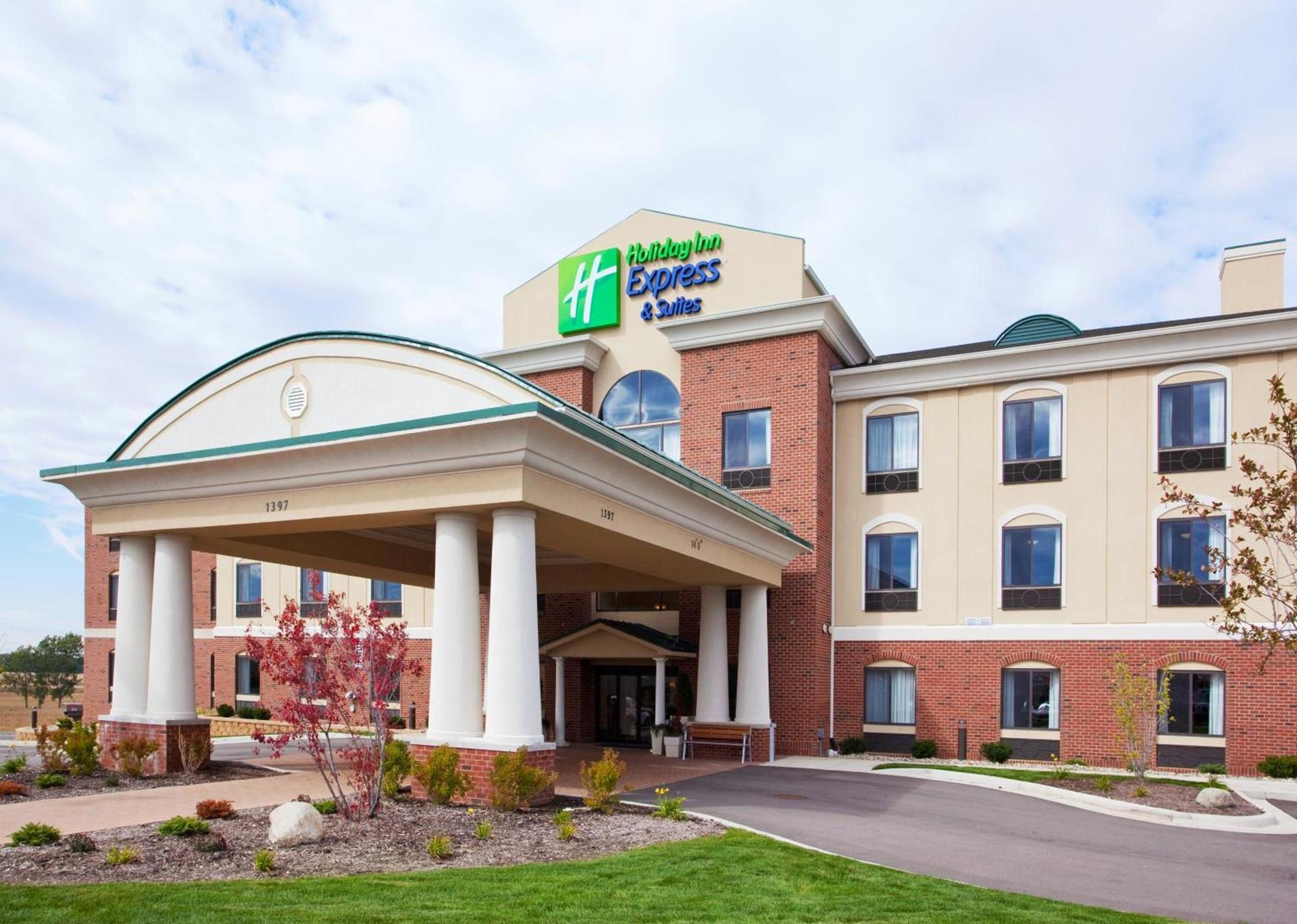 Holiday Inn Express Hotel & Suites Howell by IHG — hotel in Howell