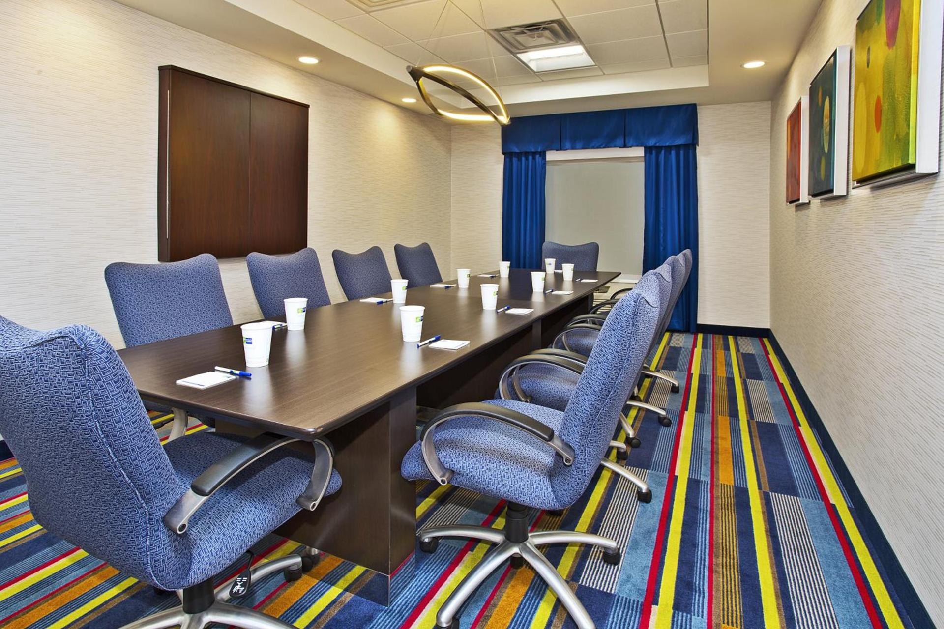 Holiday Inn Express Hotel & Suites Ann Arbor West by IHG photo 17