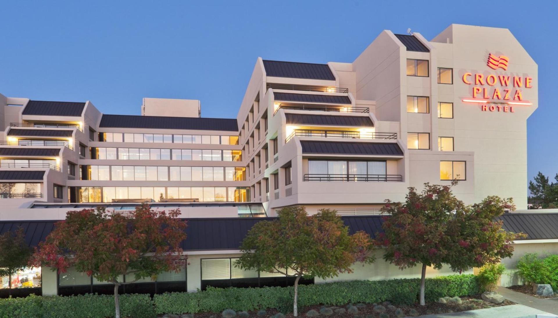 Crowne Plaza Hotel Foster City-San Mateo by IHG photo 1